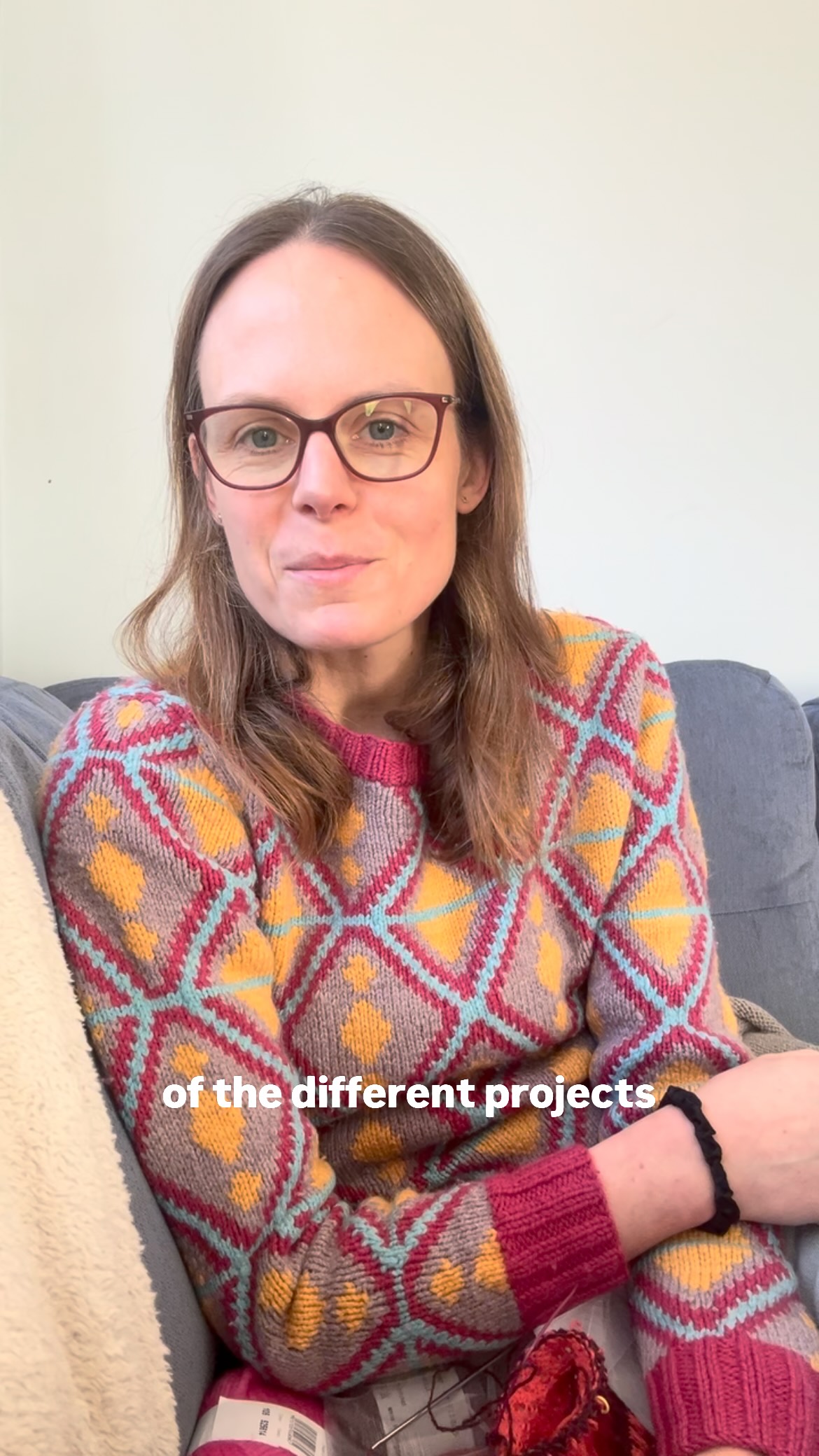 What’s on my needles?
#simplesweater by @tincanknits
#sailorslippers by @anniesews_
#lewesmittens by @theknittingshed
#yearbypiece2025 by @needleandfeather