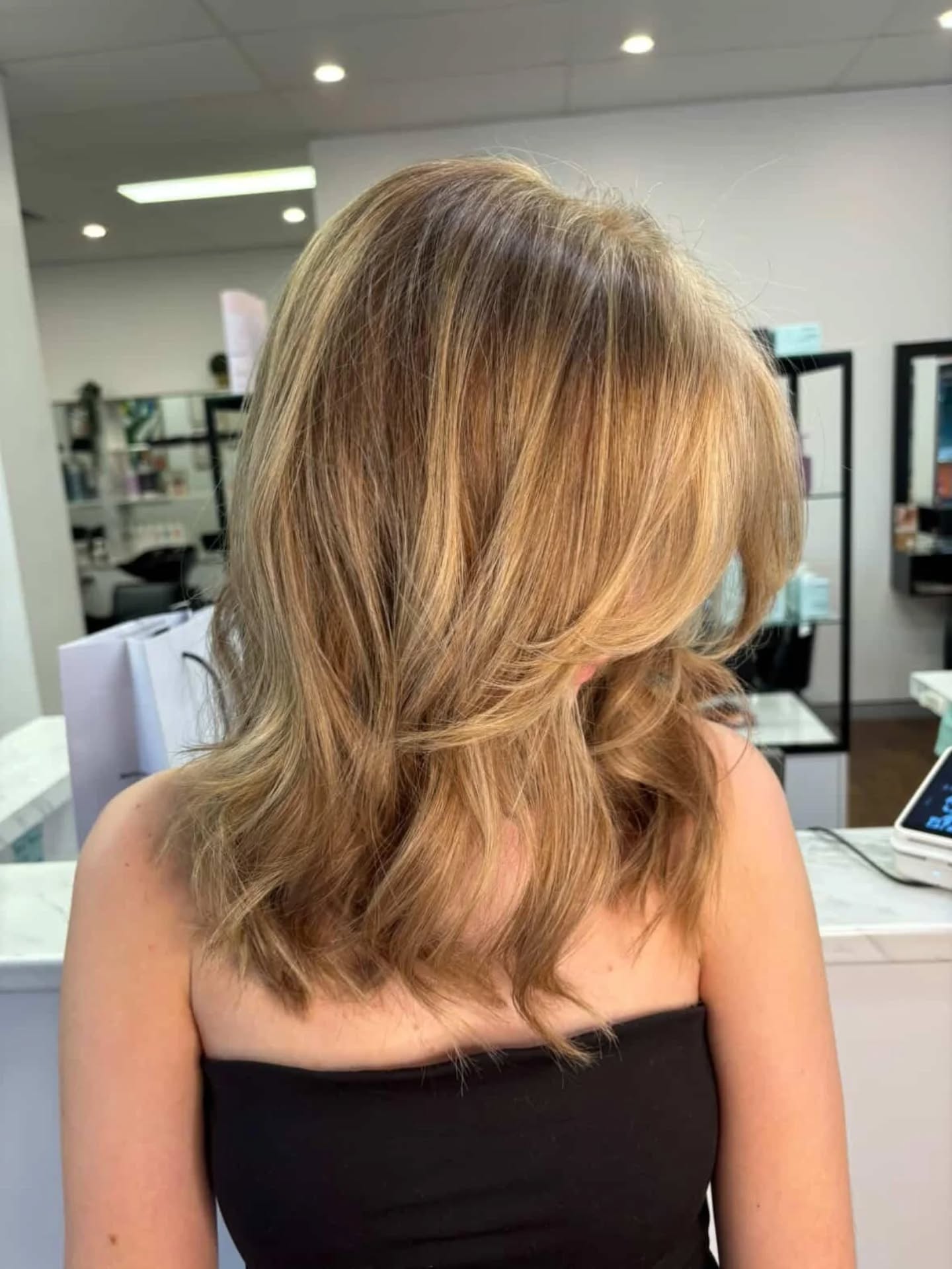 A little refresh goes a long way💛😊
Book your appointment now on the Beauity Website, or on our app Beautify hair design or call our salon ☺️.
Hair by @morgan.beautifyhairdesign 💙🖤
#beautifyhairdesign #hairdresser #refreshedhair #victoriapointhairdresser #brisbanehair