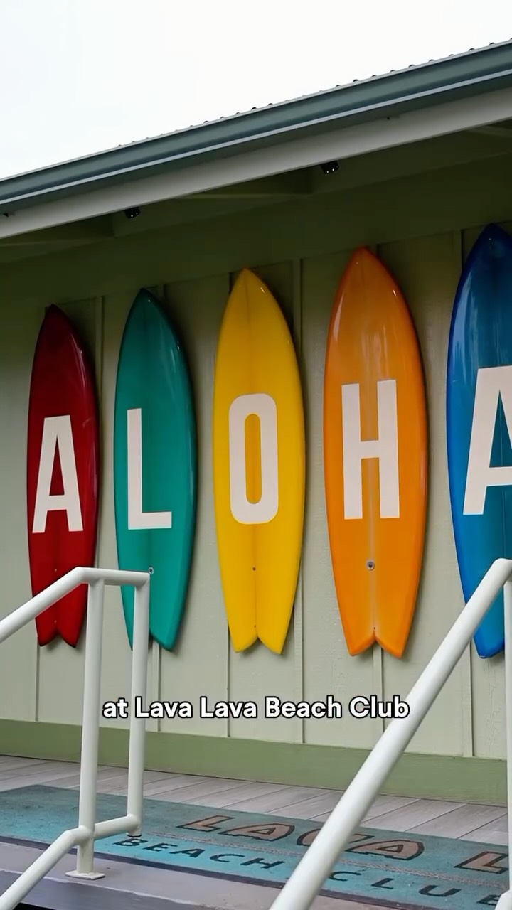 🥥Coconut Island Weather Station Waikoloa Report 🌴😉 Do you have any rainy day memories in Hawai'i?
#island #kona #hawaii #waikoloa #lavalavabeachclub