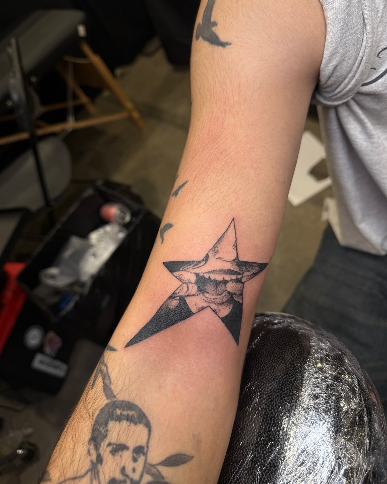 Check out this blackwork piece by Ty
@tyhigginstattoo
To book with Ty
Request an appointment on our website
TitanTattooNashville.com
#blackworktattoos
#stippleshading