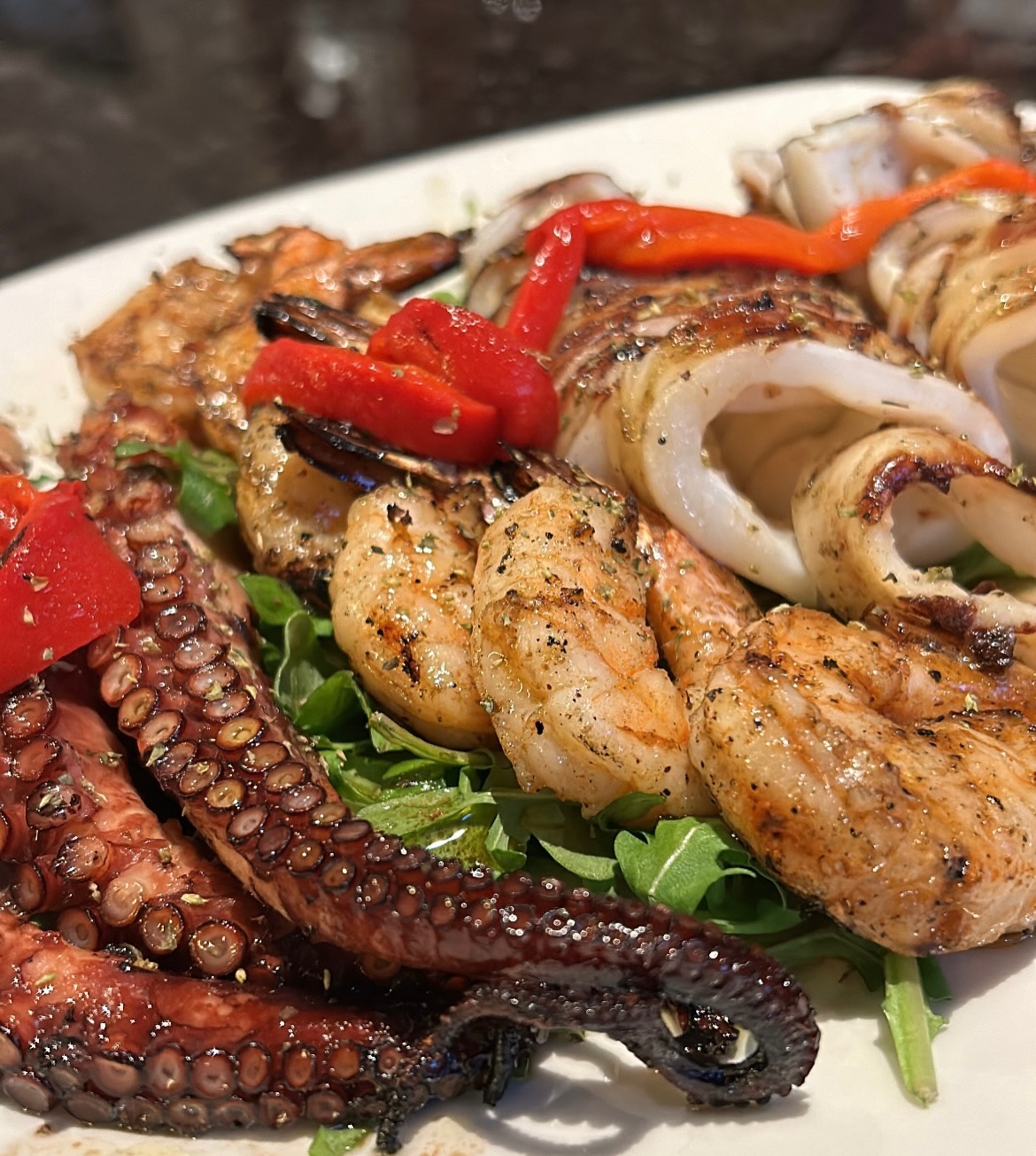 When seafood meets Greek flavour, every bite tastes like the Mediterranean.
#tasteofgreece #greekcuisine #dinnerideasُ #etobicokerestaurants #etobicokeeats