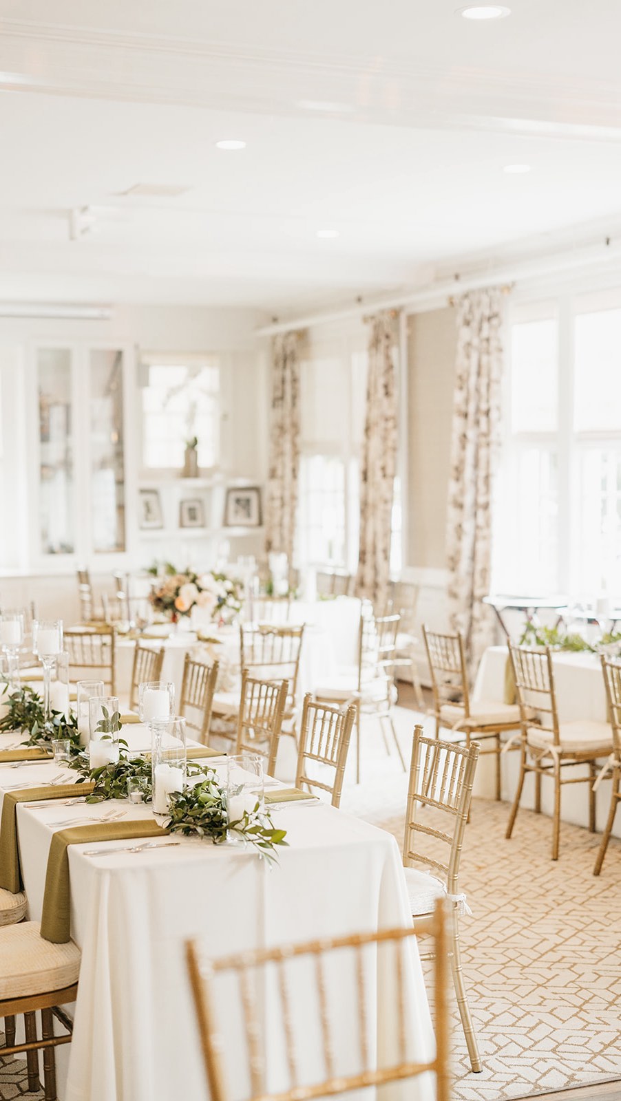 This is what being fully present on your wedding day looks like.
Priceless. 🤍
Venue @lexingtoncountryclub_ky
Coordinator @bourboncityevents
Photography by @addiefrescaphotography
Content by @thesocialeditky