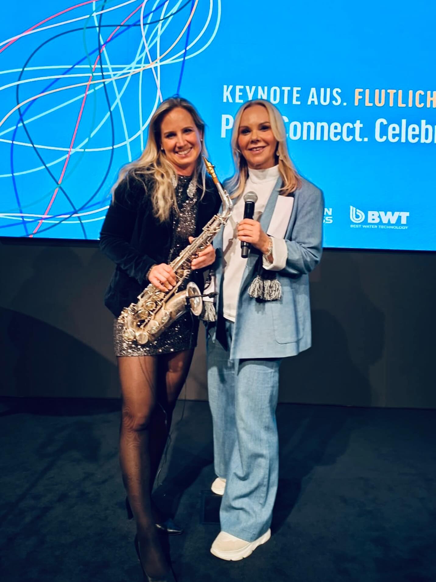 So klingen gute Abende: tolle Leute, feine Vibes, Raiffeisen Arena Linz 🔥
#RaiffeisenArena #Linz #öhvkongress #StadionFeeling #footballaccessoire