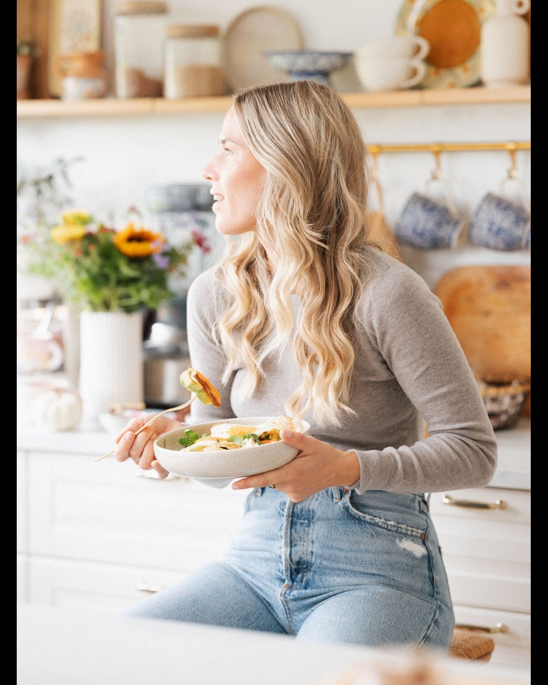 Sett av tirsdag 20. januar til en rolig reset med oss på Ostehuset 🌿
Vi har gleden av å invitere til en kveld med pilates, mat og inspirerende samtaler om balanse og hverdagsvalg – sammen med Maria Haugland og Jill Stewart.
📍 Ryfylkegata 30
🕔 Kl. 17.00–20.00
Billetter kan bestilles her: https://order.weorder.com/restaurant/25055