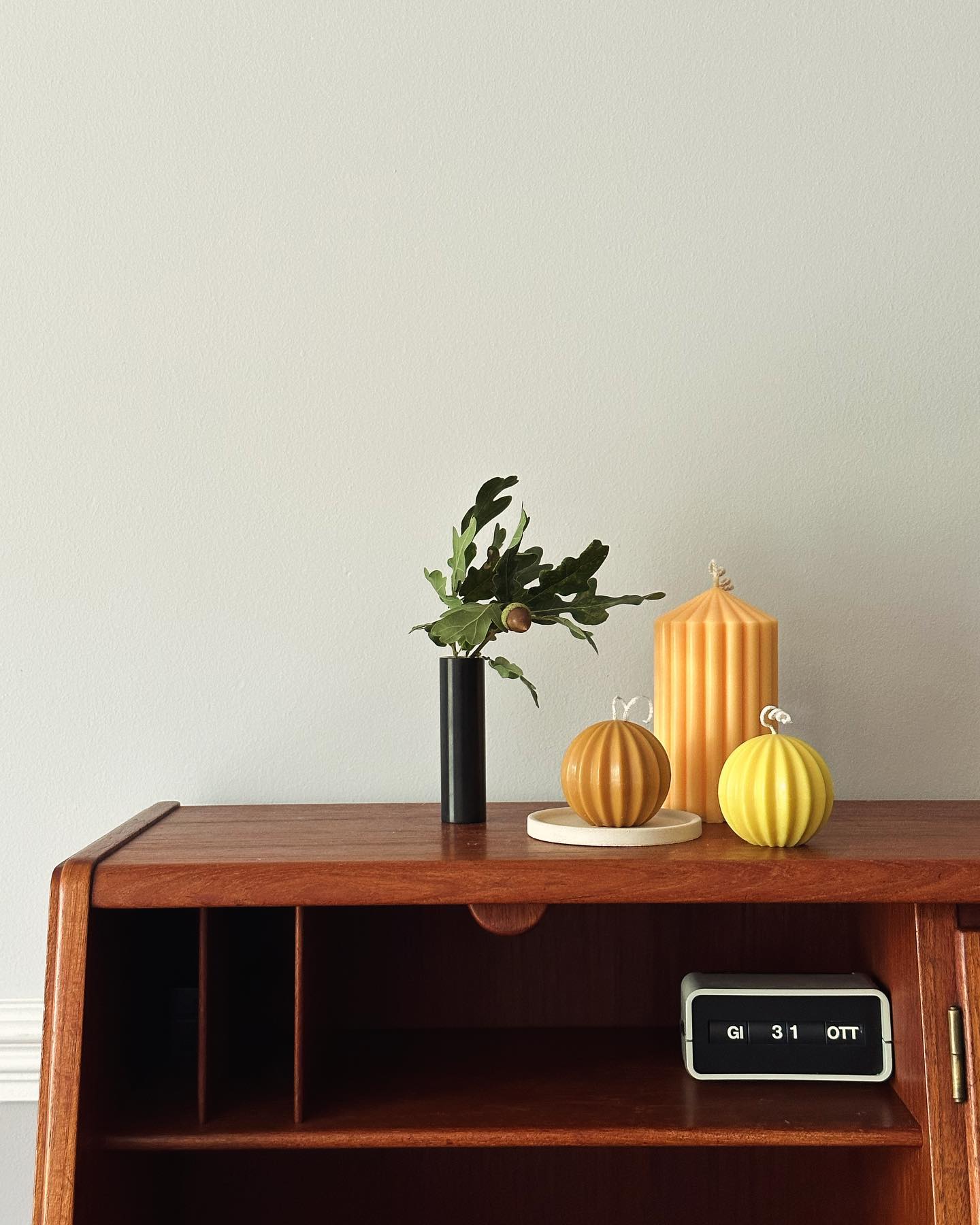 Pumpkin and Chestnut 🌰 .
.
#candlelove #HandmadeCandles
#CandleCollection
#SoyCandles #candledecoration #ecofriendlycandles