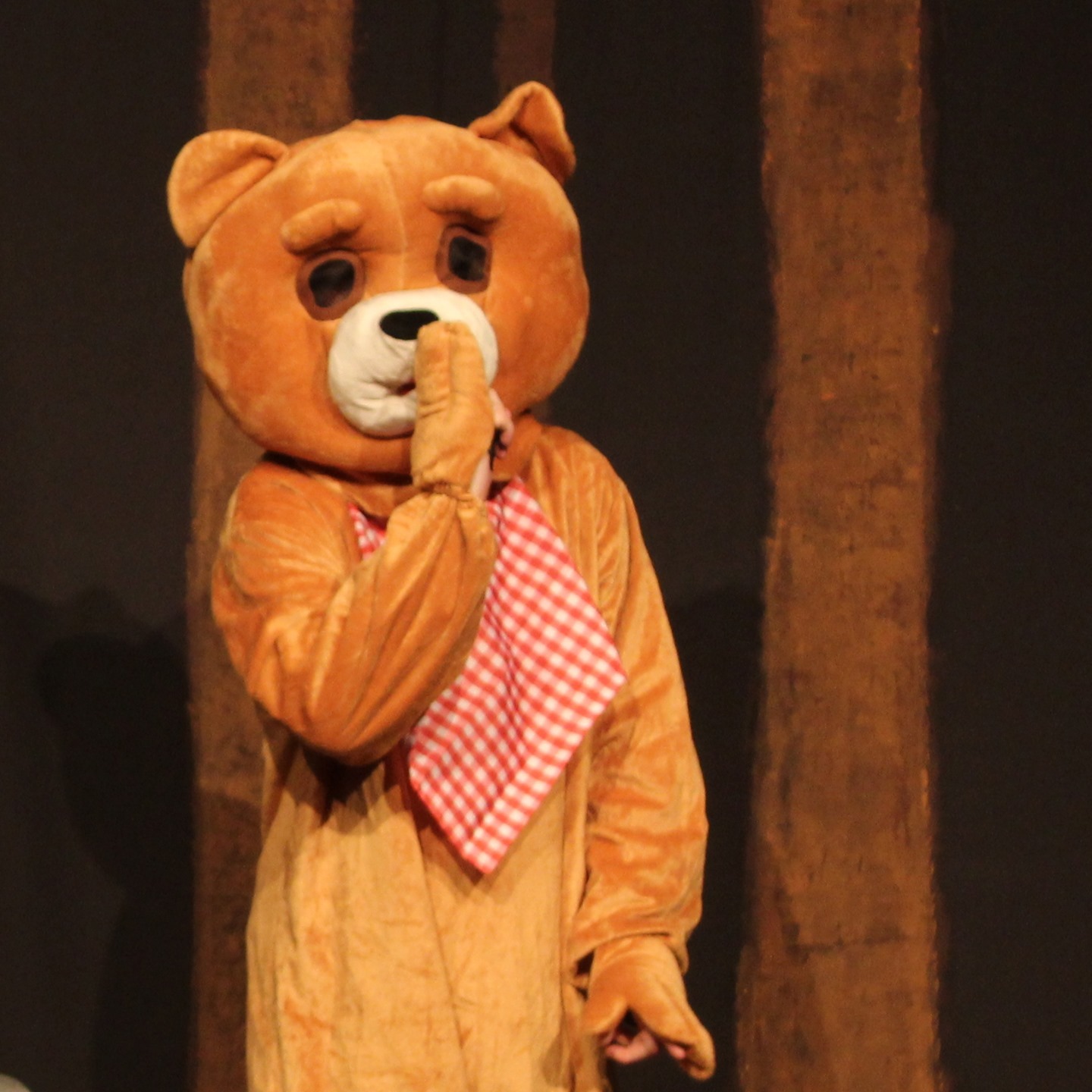 Jack was unaware of the bear behind!â
â
If you go down to the woods today...â
â
#panto #pantomimesengland #pantoessex #panto4eva #pantomime #community #youththeatre #youth #inclusion #communitytheatre #familyshow #audience #comedytiming #dickwhittington #performers #youngperformers #tripplethreat #spotlight #costume #bearspicnic #sneaky #hesbehindyou #audienceinteraction #upstaged