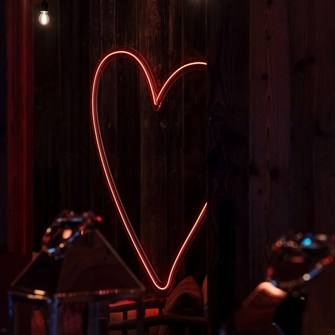 Access the most coveted tables.
Our private concierge orchestrates your reservations at the world’s most prestigious restaurants, with discreet, bespoke service.
Courchevel, Saint-Tropez, Monaco, Cannes....
GBE - VIP Concierge
Contact : +33 (0) 6 09 54 03 78