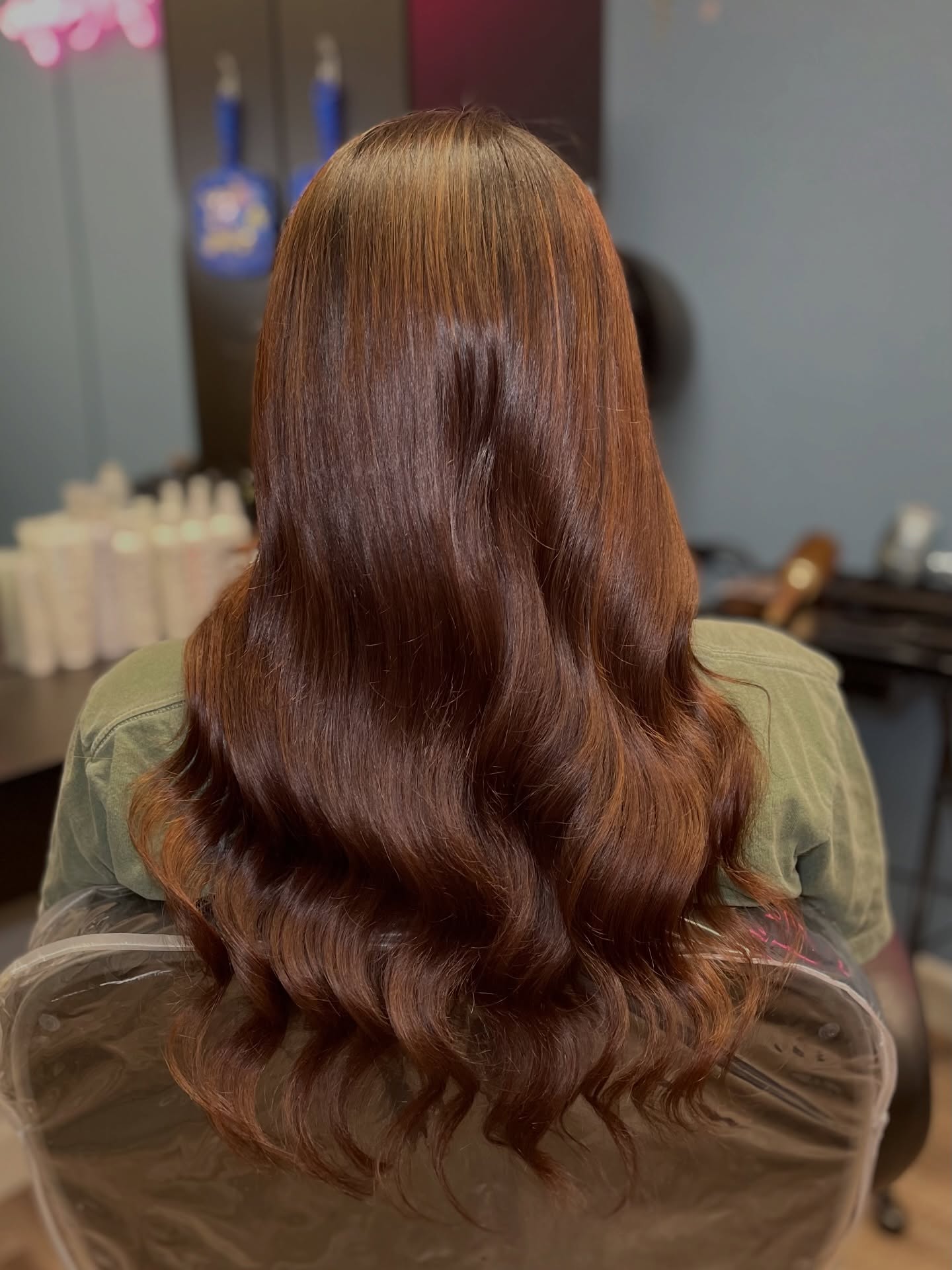 Waves for the weekend ๐
Link in bio to book
#sanantoniohair #sanantoniohairstylist #satxhair #satxhairstylist #blowout