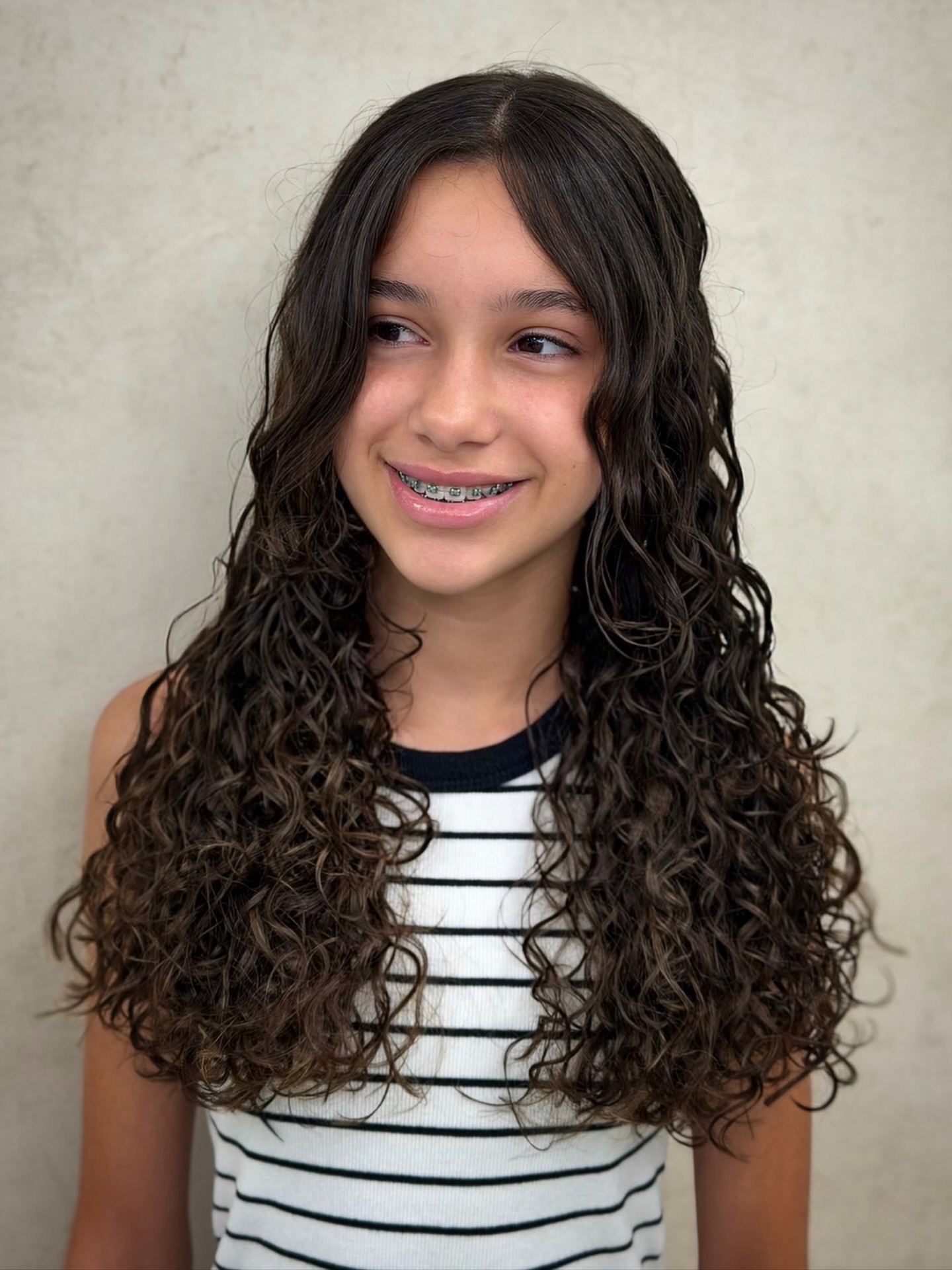 Corte pensado para cachos + finalização personalizada.
Definição, leveza e aquele balanço que faz toda diferença. 💫
#explore #corte #cachosemtransição #gravatal #salao