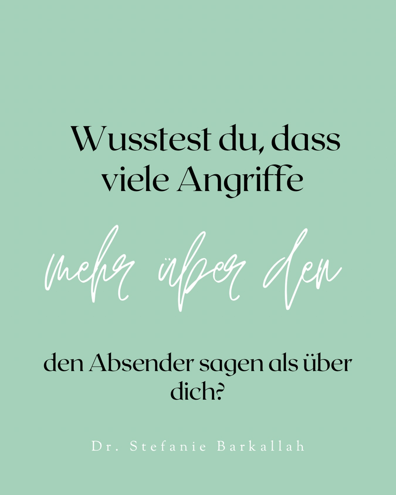 Psychologisch betrachtet entstehen persönliche Angriffe
oft aus innerer Überforderung, Neid oder Ohnmacht.
Wenn Menschen ihre eigenen Themen
nicht regulieren können,
werden andere schnell zur Projektionsfläche.
Das bedeutet nicht,
dass alles harmlos ist.
Aber es bedeutet,
dass nicht alles übernommen werden muss.
Abgrenzung ist kein Rückzug.
Sie ist Selbstschutz.
Alles Liebe
Steffi 💛
Quellen:
Feldman, R. (2020). Affiliative neuroscience and resilience.
McEwen, B. S., & Akil, H. (2020).
Critchley, H. D., & Garfinkel, S. N. (2022).
#abgrenzenlernen
#emotionaleintelligenz
#selbstführung
#persönlichkeitsentwicklung
#resilienz
