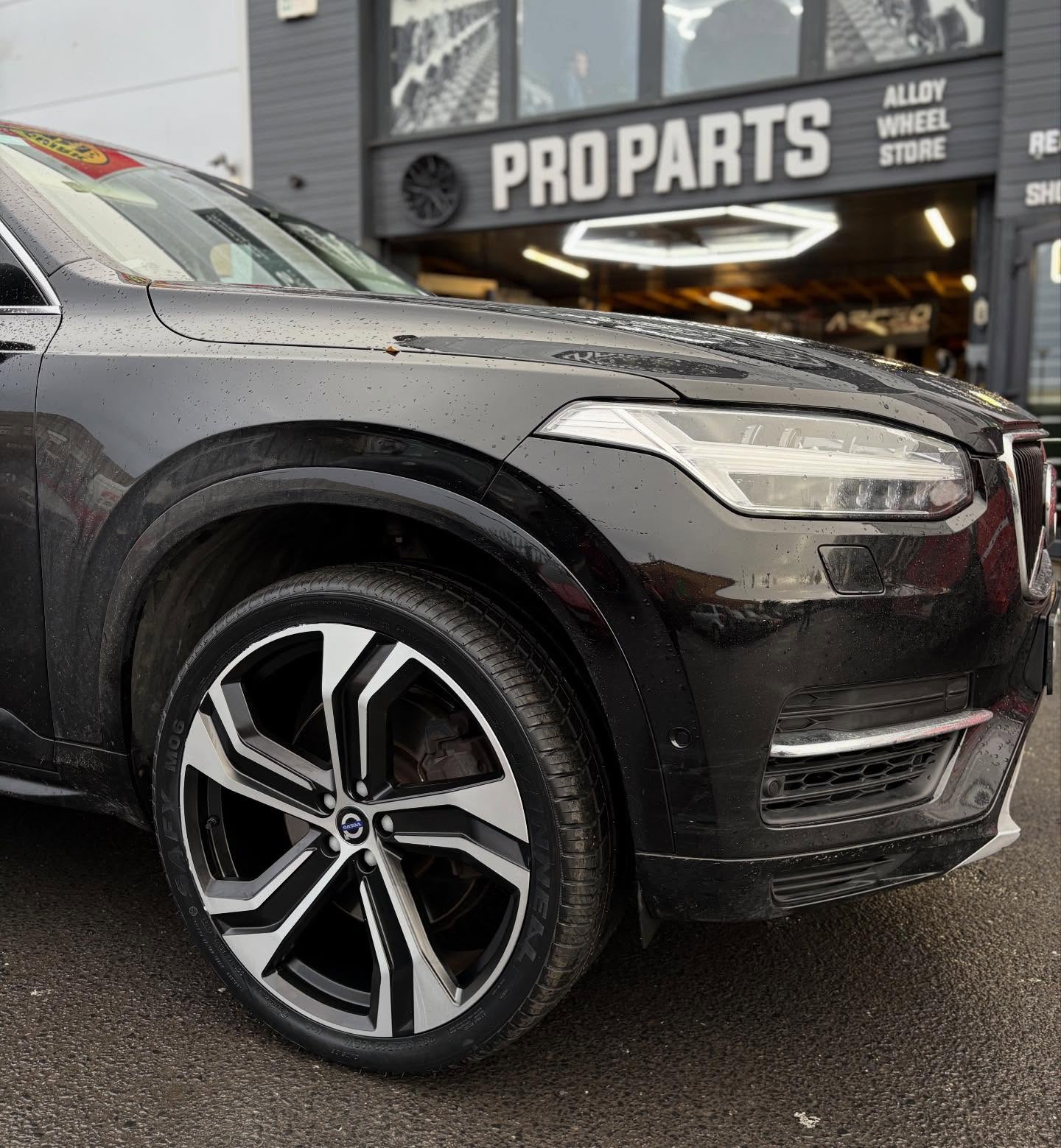 Volvo XC90 in for 22” R Design Alloy & Tyre package🔥