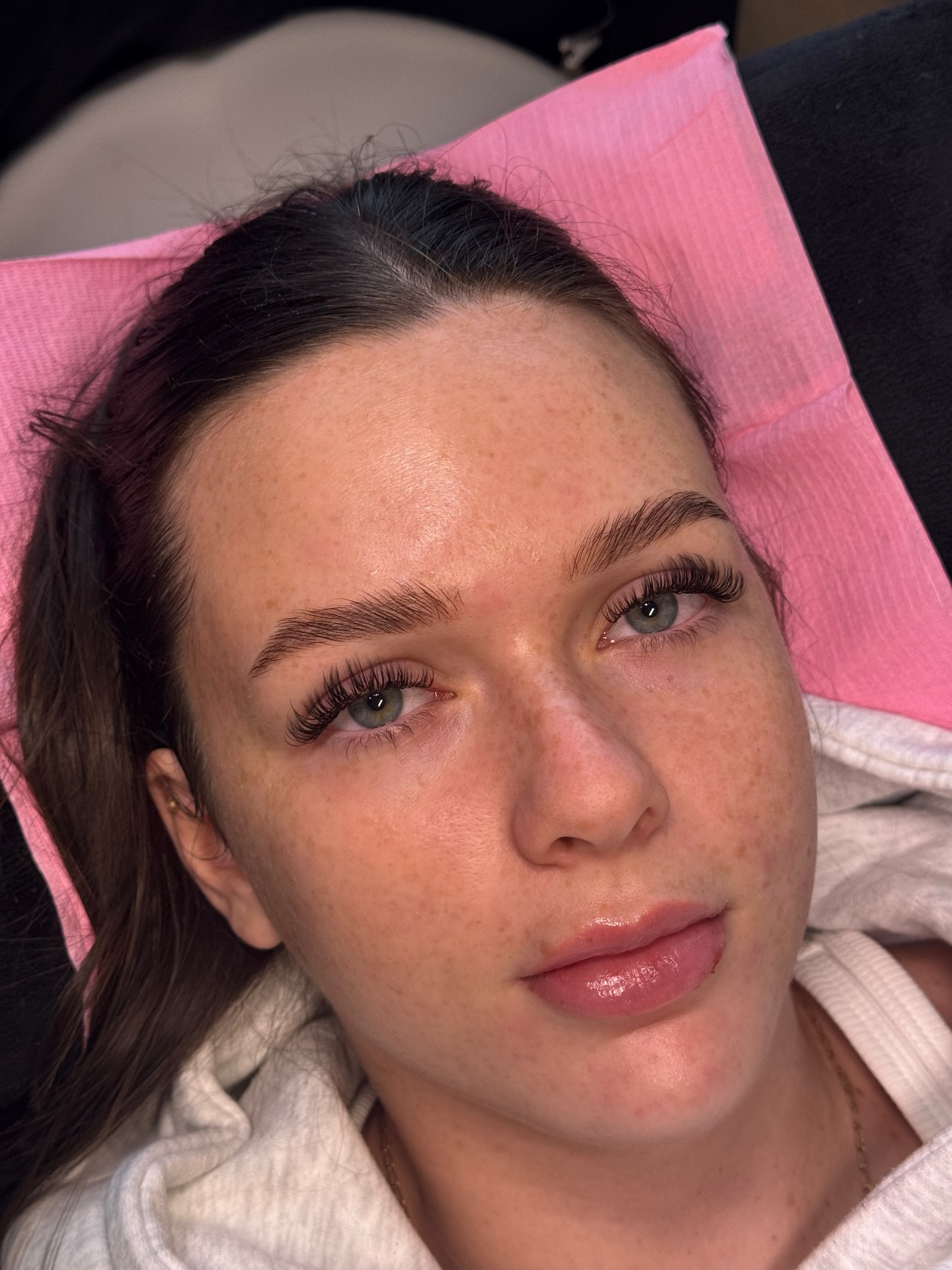 Open eye angels are my new favourite 🪽
What is an Open Eye Lash Map?
An Open Eye lash map is a lash styling technique designed to make the eyes look bigger, brighter, and more awake.
The longest lashes are placed in the centre of the eye, with shorter lengths toward the inner and outer corners. This creates a soft, rounded effect that “opens” the eye rather than elongating it.
✨ Angel Lashes (Open Eye)
📏 Length: 8-12mm | D Curl | 0.05
⏱️ Duration: 1 hour
💷 Full Set: £45
🛍️ Using products from @thelashofficeuk
New customers — enjoy 15% off with code ‘WELCOME15’ at checkout!
Special Offer: Buy 4 trays and get 1 FREE — just use code ‘FREE’ at checkout.
💸Klarna & Clearpay options available.
🛒 Shop now via link in bio or at www.thelashoffice.com
🚚 Delivery & Pickup Options Available
@thelashofficemcr @thelashofficeuk
#angellashes #openeyelashes #naturallashes #manchesterlashtech #boltonlashtech