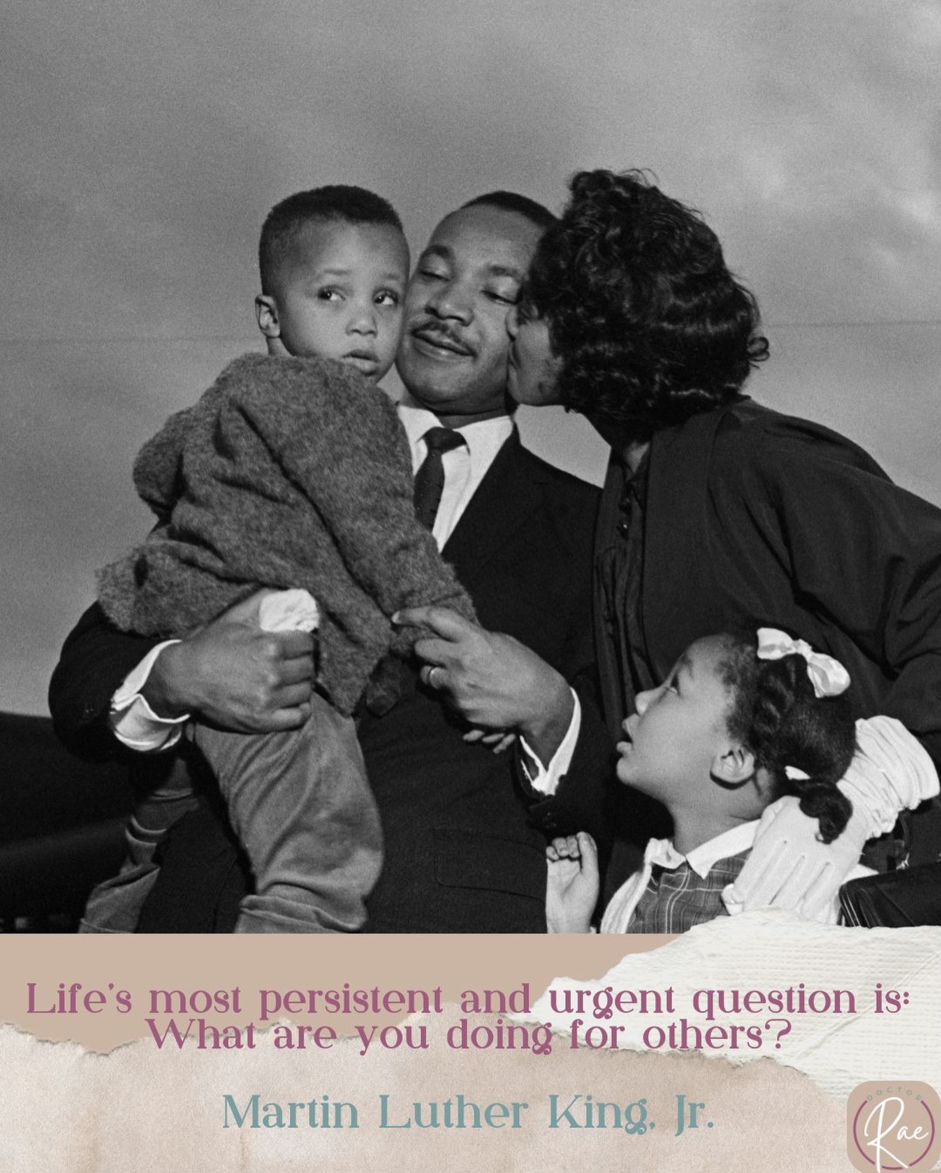 On this MLK holiday, I’m reminded that a purpose-driven life isn’t loud or performative.
It’s rooted in service, guided by love, and sustained by peace.
Purpose doesn’t always mean doing more.
Sometimes it means moving forward with intention.
Choosing compassion over chaos.
Choosing love, even when it’s hard.
Choosing to leave people and spaces better than you found them.
May we keep walking forward, grounded in peace and led by love. 🤍✨
With gratitude for Dr. King’s life, legacy, and unwavering love for humanity,
Dr. Rae
#MLKDay #PurposeDriven #LeadWithLove #ForwardWithPeace #DrRae