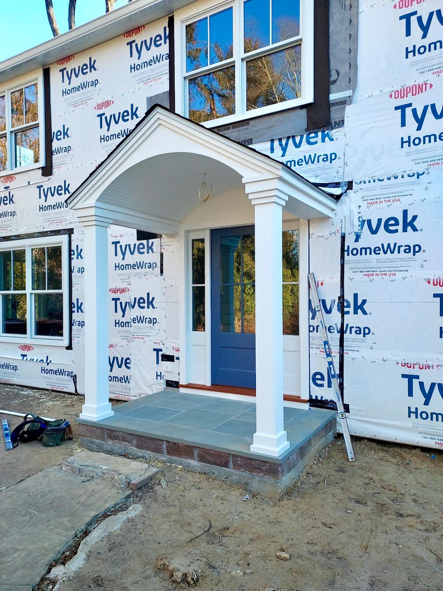 🚧 Under construction! 🚧
We’re giving this pretty Madison home a facelift on the front, both inside and out 💅
An elegant new porch, new windows & siding, custom bookcase and window seat cabinetry has enhanced this already beautiful home.
#porchrenovation #homeremodel #customcabinetry #custommillwork #gulickandco #designbuildrenovate #shorelinect #madisonct
