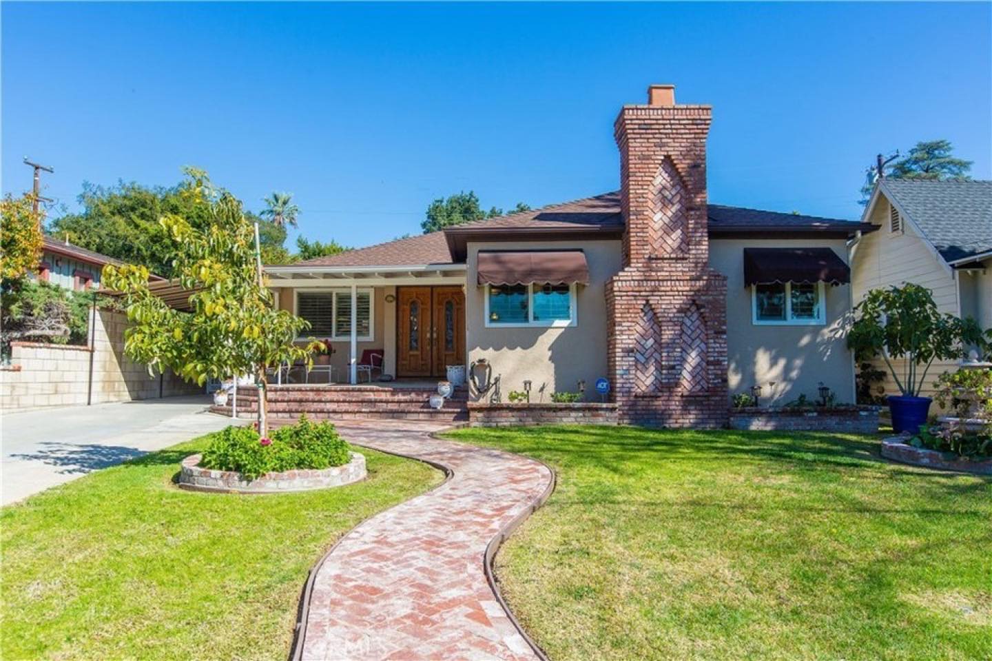 378 Patterson Dr., Monrovia was a mint condition! Sold within a week for MORE!
#monrovia #monroviabears #monroviacalifornia #monroviarealestate #sellingmonrovia #sellingarcadia #sellingelmonte #sellingwestcovina