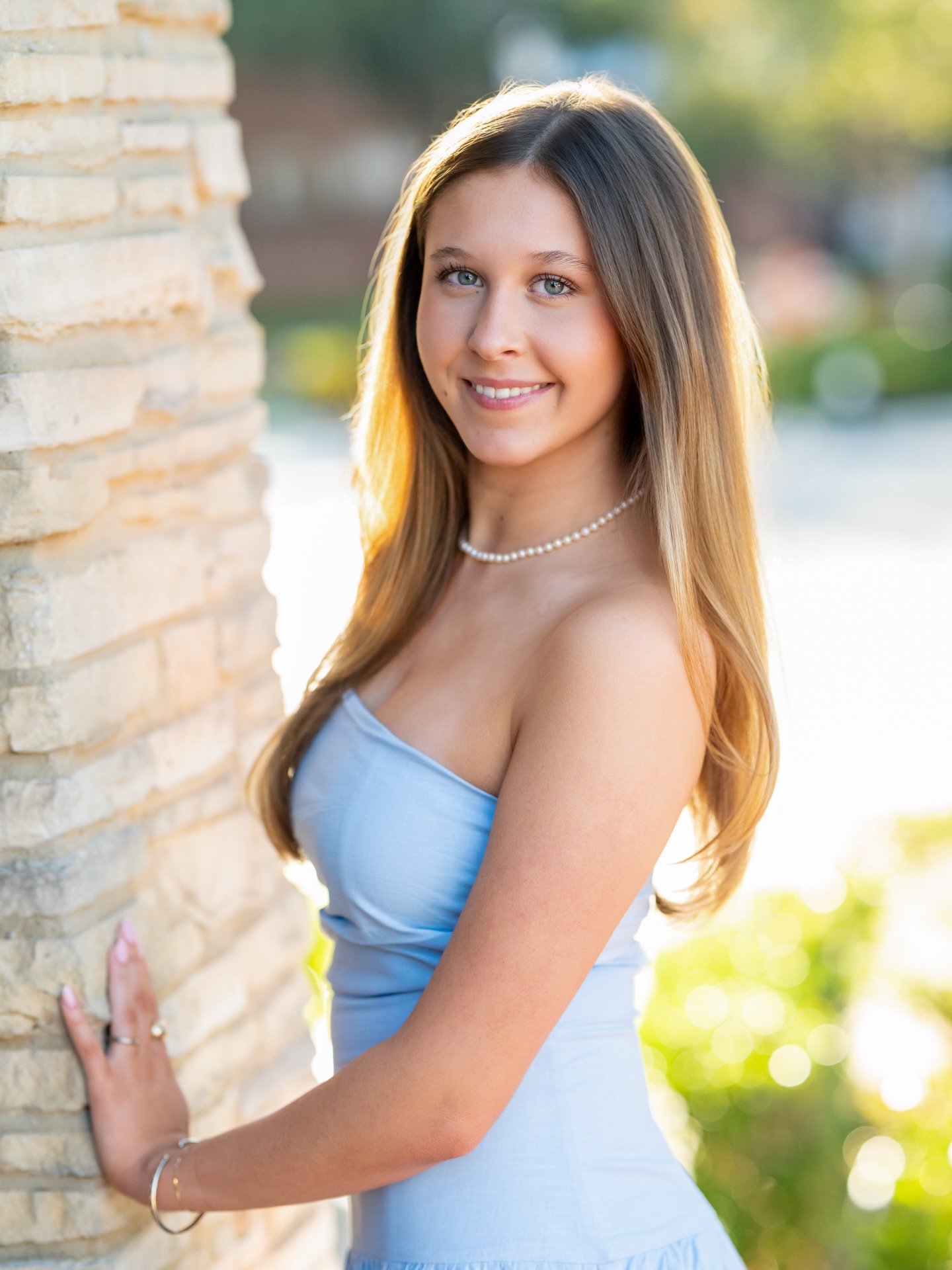 MAE!! Is a Senior at TCA and what a amazing session this fall with this beautiful girl! By the way, her dresses were soooo on point, especially the green in front of the elevator!! Rolling out Album Proofs this week to all these Signature Fall Sessions……. Super excited about sharing this one!!!
.
.
.
#wendikeslerphotography #senior2026 #dallasseniorphotographer #dallasphotographer