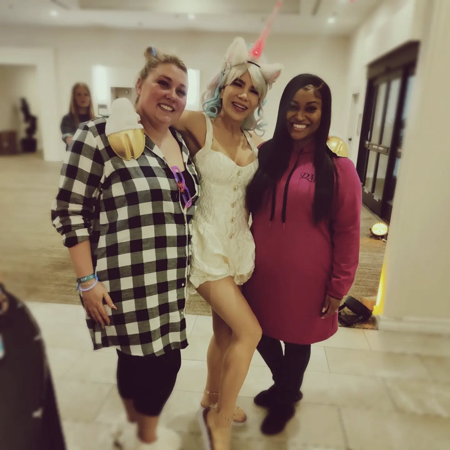 What an amazing night at @thelashconference 🎉 thank you @lashanarchist for a great PJ party!
#lashcon2022 #partyinpasadena #learnmore #lashboss #worthit