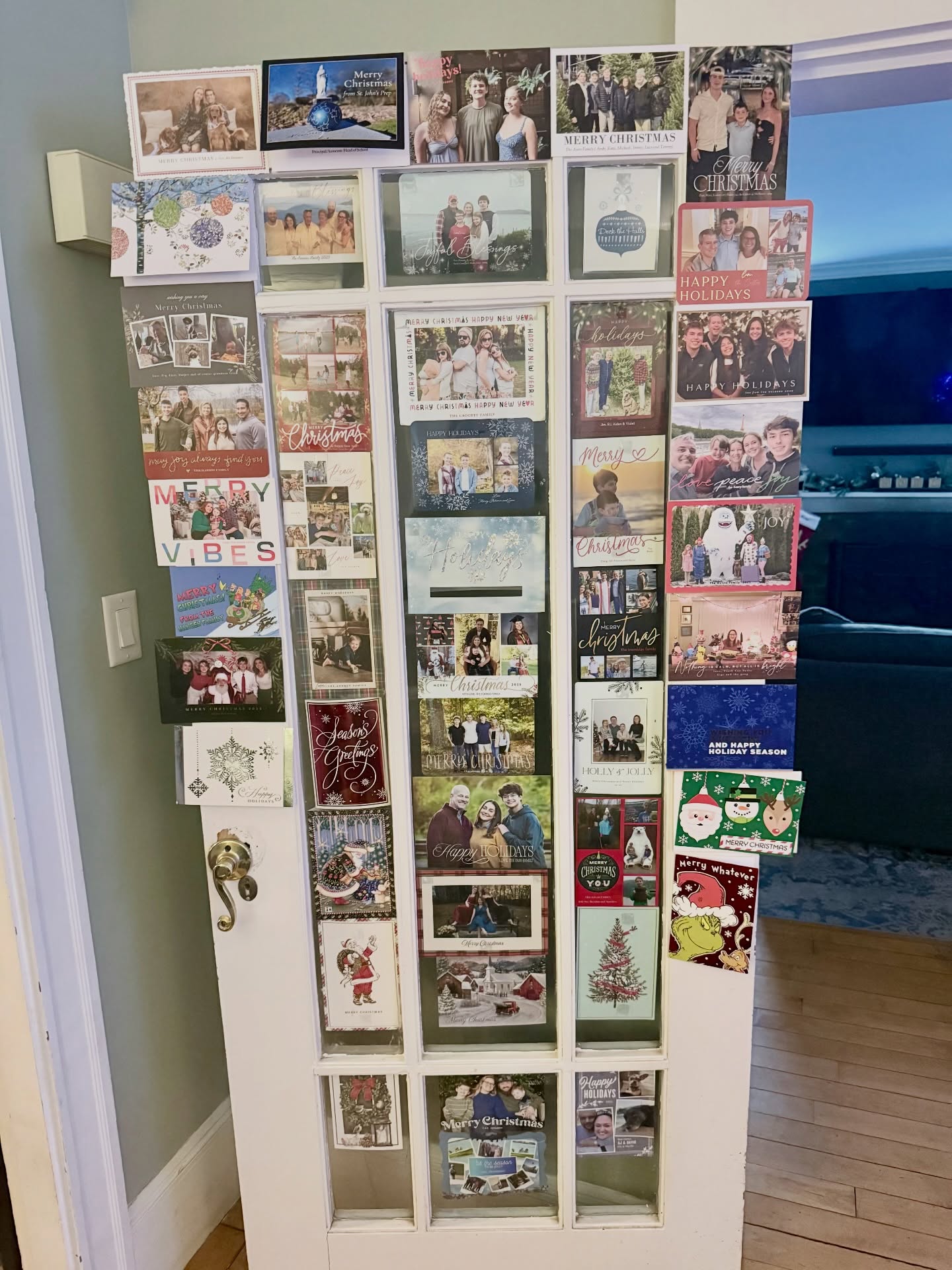 Anyone else still have their card wall up? 🙋🏻♀️
Christmas feels so long ago already, but the cards are the last thing to go in my house. I love looking at the pictures (of course 😉)
2026 already feels like being shot out of a cannon! I’m working on a ton of branding and training in these cold winter months while fitting in work and life around it all. Can’t wait to share with you soon some of the things I’m most excited about.
Have a great long weekend! We need it 😂