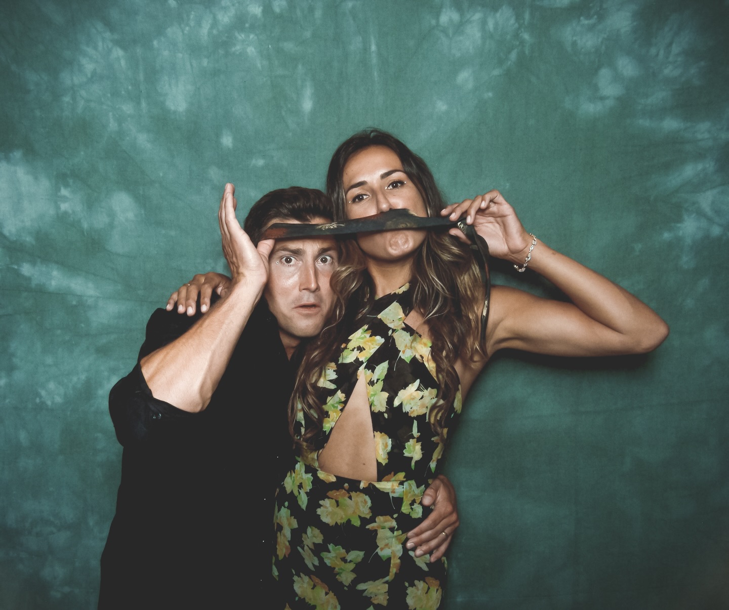 Every wedding has its quiet moments…and then it has moments like these. Always our favorite kind. 🤩
Captured at the always-beautiful @sagelodge.
#MontanaWedding #BozemanWeddingPhotobooth #BigSkyWedding #ParadiseValleyMT #LivingstonMTWeddings