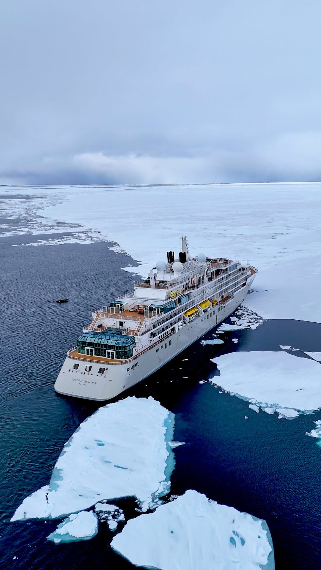 The Arctic remains one of the most remote places on Earth. Aboard Silver Endeavour, it transforms into a realm of beauty, comfort, and rare discovery — where exploration meets exceptional ease.
Discover the Arctic. Poles away from anywhere you’ve ever been.