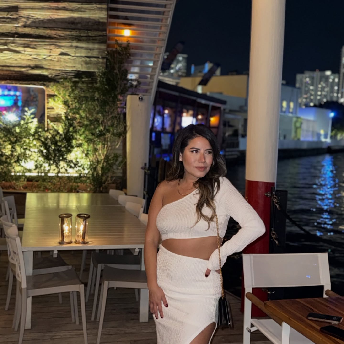 -Chapter 31- đŽâđ¨đĽ´đâ¤ď¸
I am feeling grateful for another year filled with learning, love, and courage. Thankful for the people that care and love me around me and those yet to come. Not going to lie, turning 31 felt scary but exciting. No regrets about anything in my life, and Iâm excited for what God has prepared for me. đ #embracing #31 #newchapter