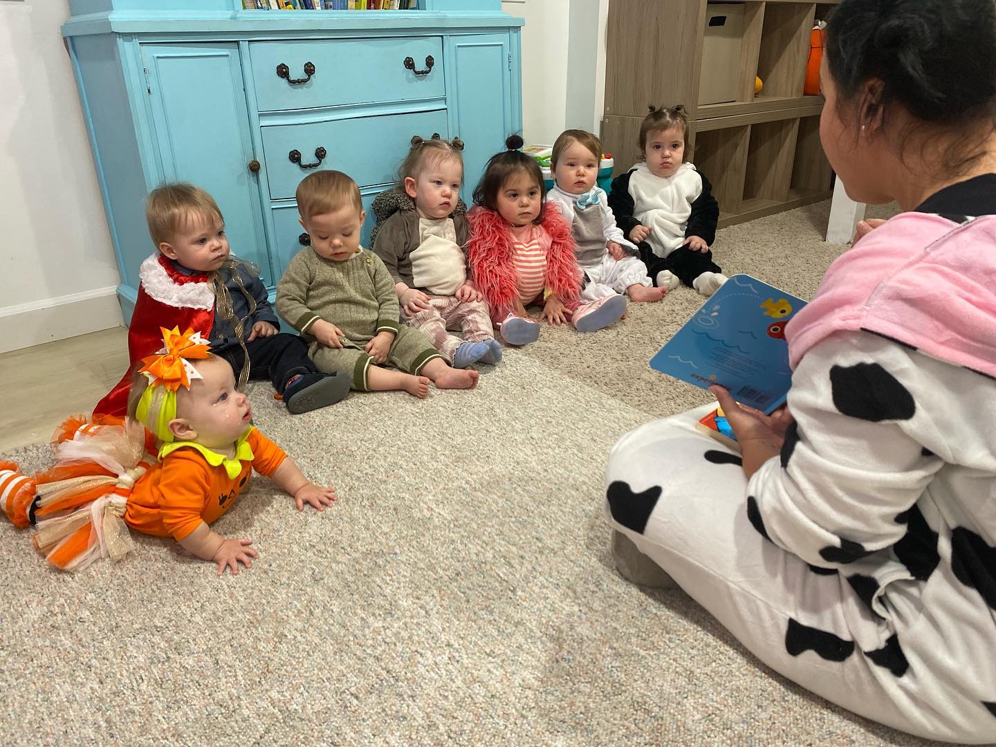 Costume circle time!!