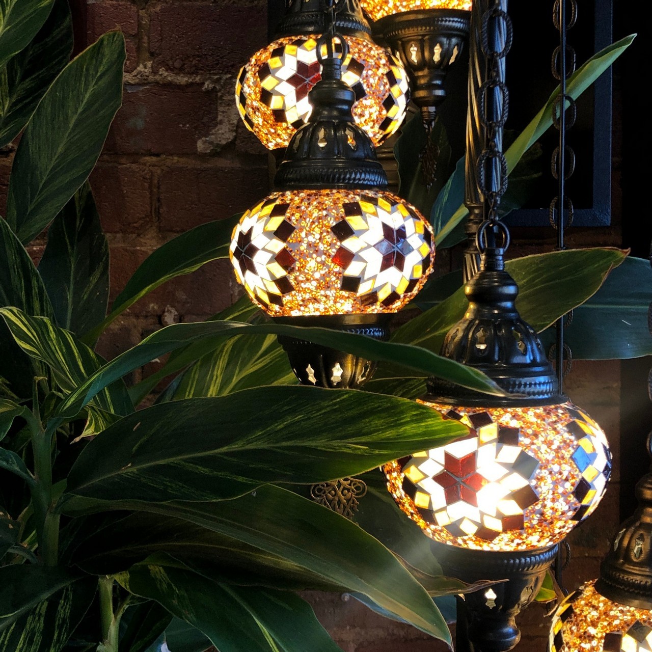 The warm glow of our lanterns, like stars in our cozy sky. Join us at Shamiat and let the ambience wrap you in the magic of Syrian cuisine 🌟✨ #AmbianceMatters #CozyNights #RestaurantVibes #SyrianFlavours #DiningMagic