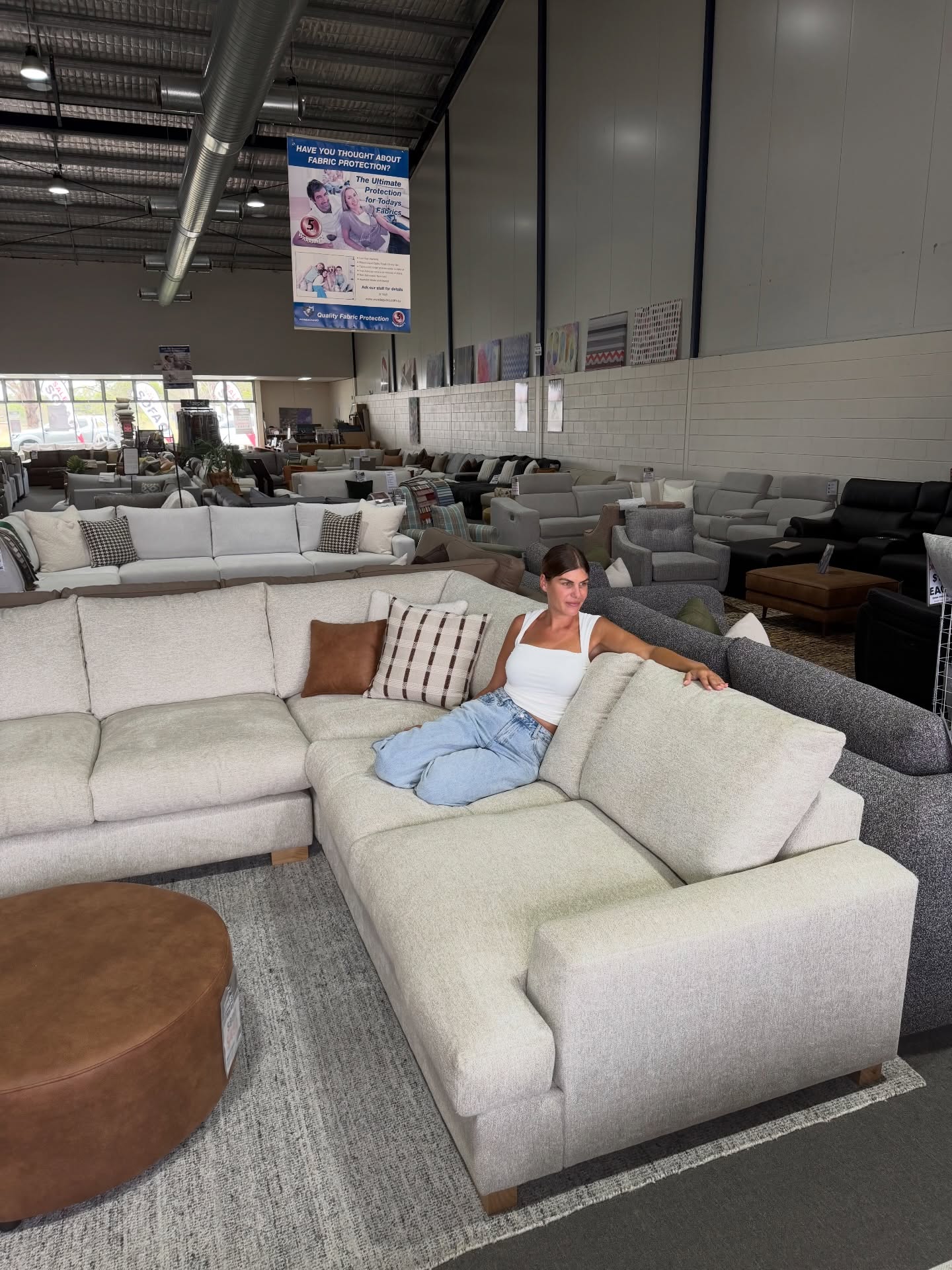 Sit. Sink. Stay ☁️ Try the Cloud 9 corner lounge in-store today — comfort guaranteed 👌🏻✨
Showrooms open 7 days
@knownforloungessydney
#cloudsofa #sofainspiration #modularsofa #sydneyfurniture #cornerlounge