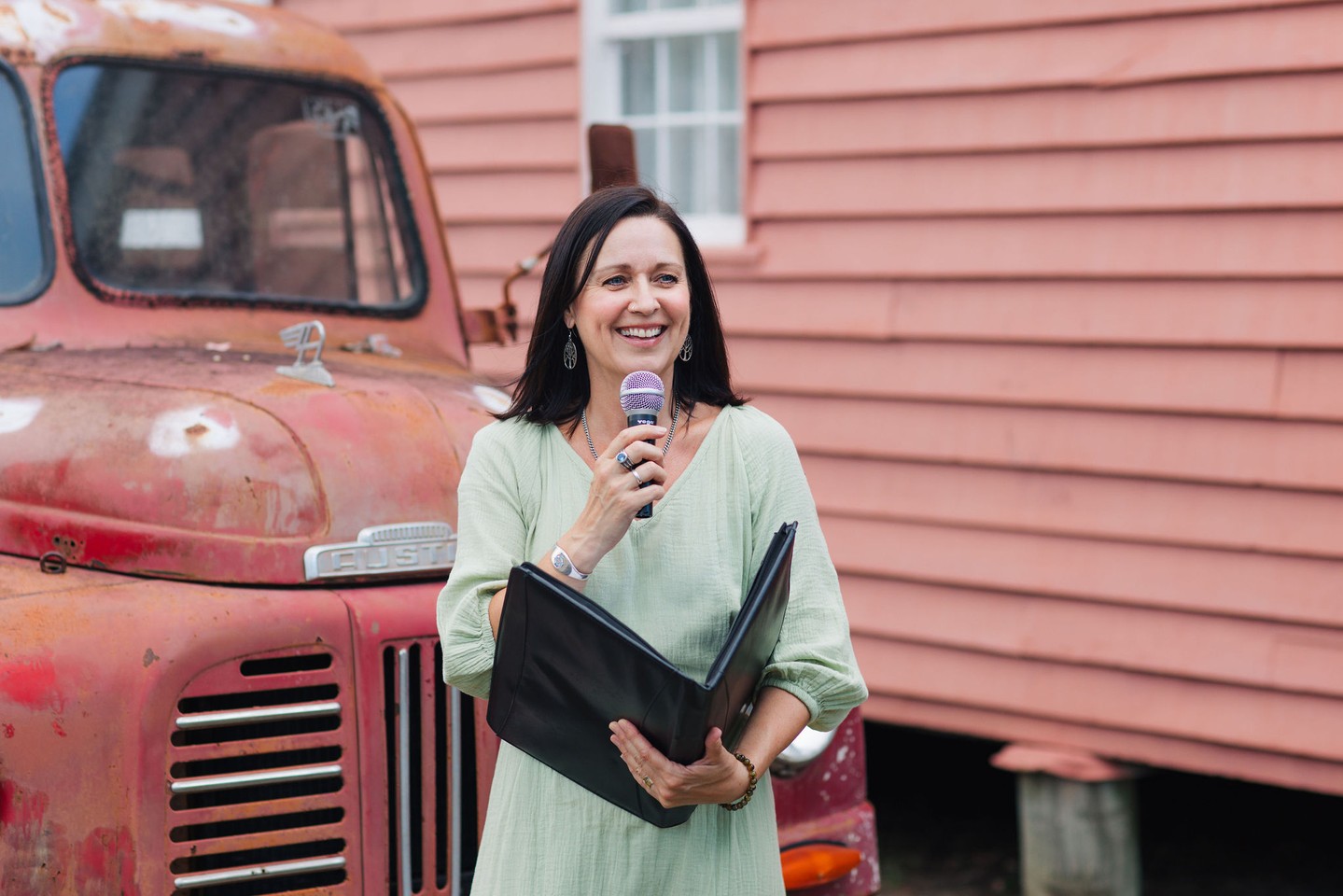 Curious how a personalised ceremony comes together? From our first chat to the final rehearsal, let me guide you step‑by‑step. A relaxed meeting - I gather your stories, complete legal checks, assist with music, readings and rituals, draft a bespoke script - working with you all the way before a final rehearsal to ensure everything flows with ease. I'll provide clear timelines and meticulous handling, so you can feel confident and stress‑free on your milestone day. ❤️📜✨
#CentralQueensland #GladstoneCelebrant #WeddingPlanning #CeremonyPlanner #AuthorisedCelebrant #MilestoneMoments #Australia