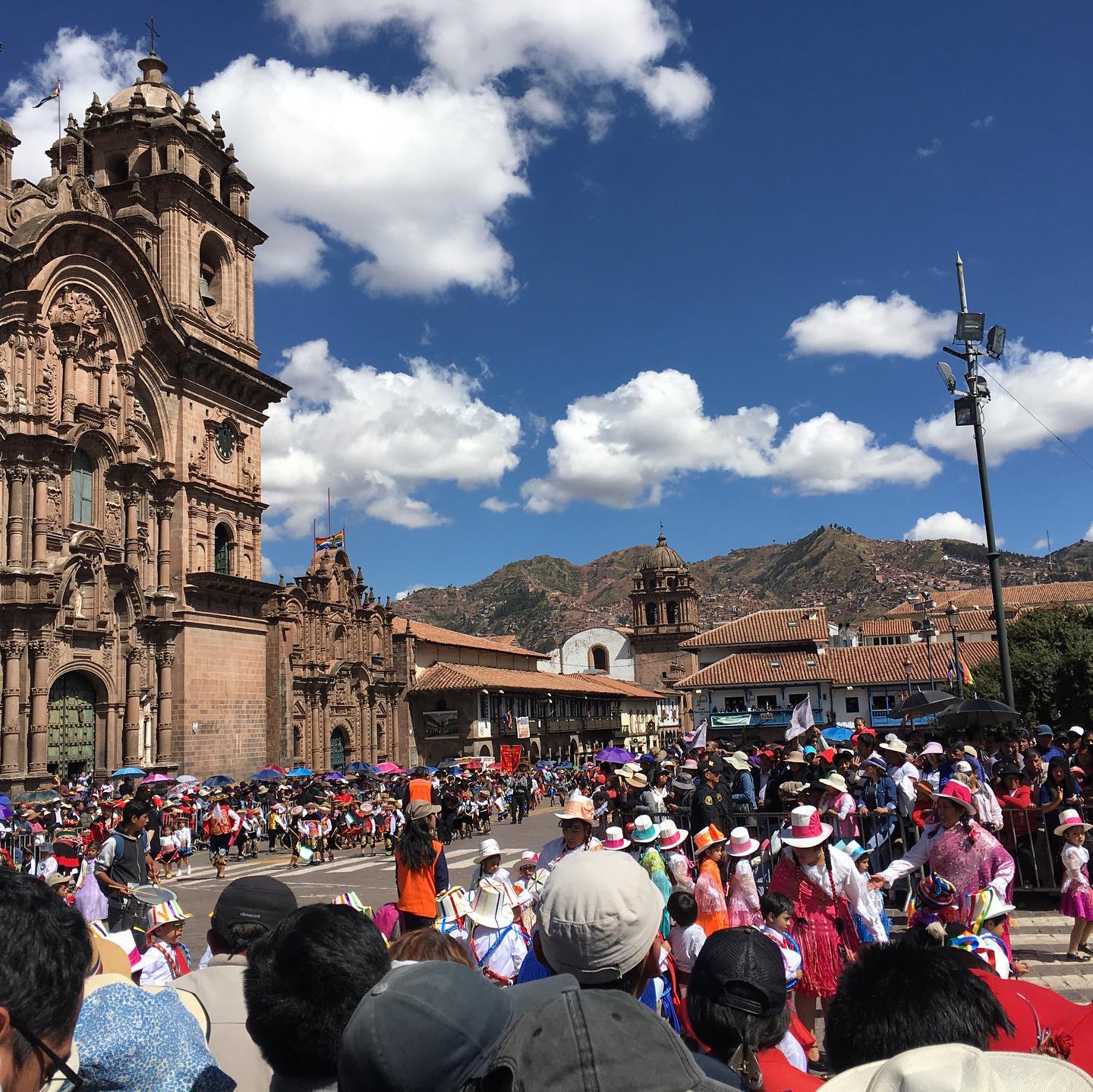 Throughout June Cusco has a bunch of celebrations, festivals, and parades. This was on Father’s Day and groups came to parade through the central square. 🇵🇪
—————————————————————————————
#peru #perú #cuzcoperu #cuzco #cusco #plaza #building #parade #festival #summervibes #summertime #mountains #travel #travelphotography #traveling #travelblogger #travelgram #travelawesome #adventure #beautiful