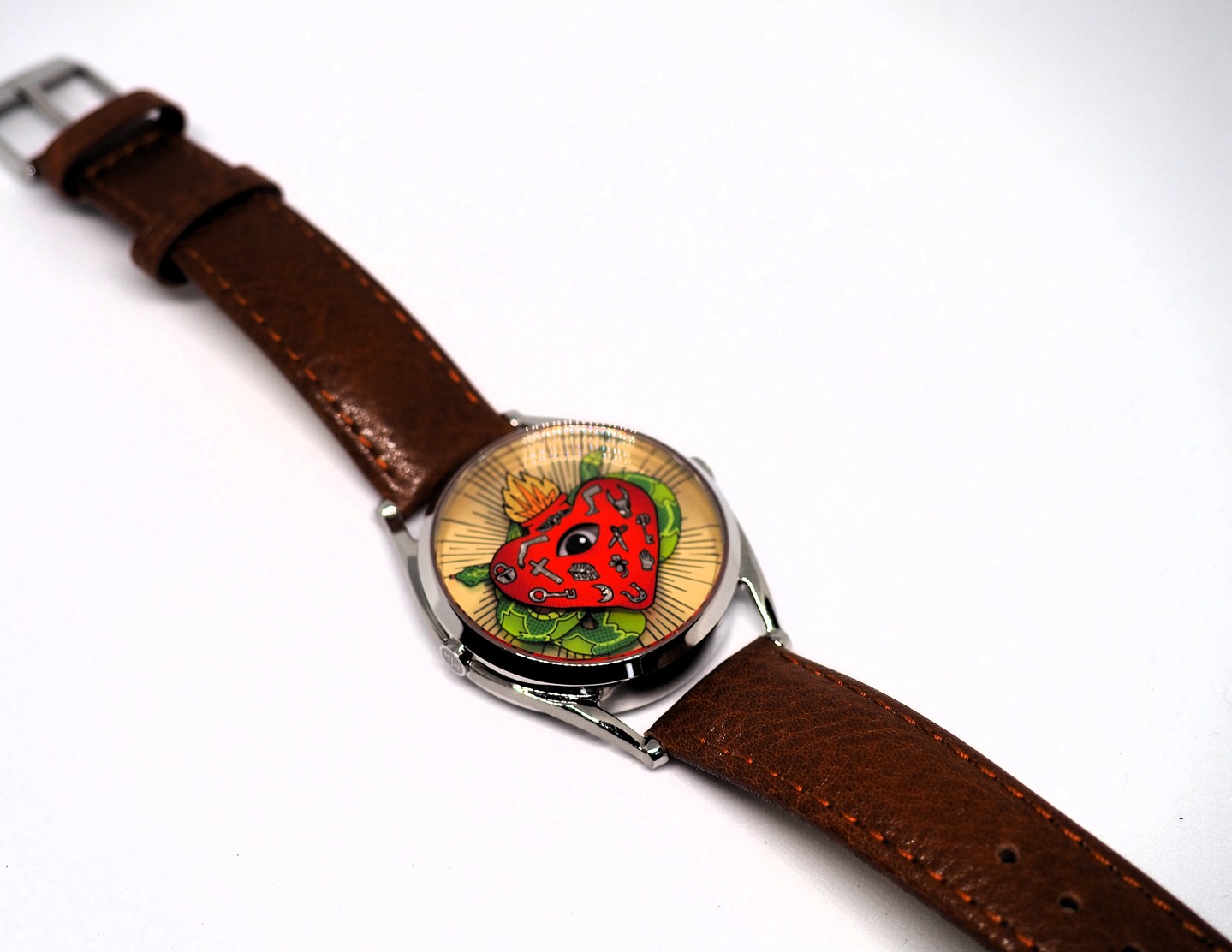 If you read my blog you'll know I love a British Microbrand! This stunning Mr Jones - Milagritos watch is really going to make you stand out from the dull watch wearing crowd 🫶Don’t miss out!! Link in Bio #Fashion #WristWatch #mrjoneswatches #talkingpoints