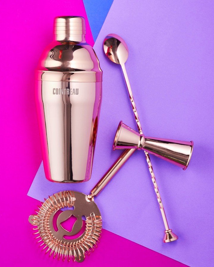 We're #obsessed with these #custom #cocktail kits. that #colour is #dreamy