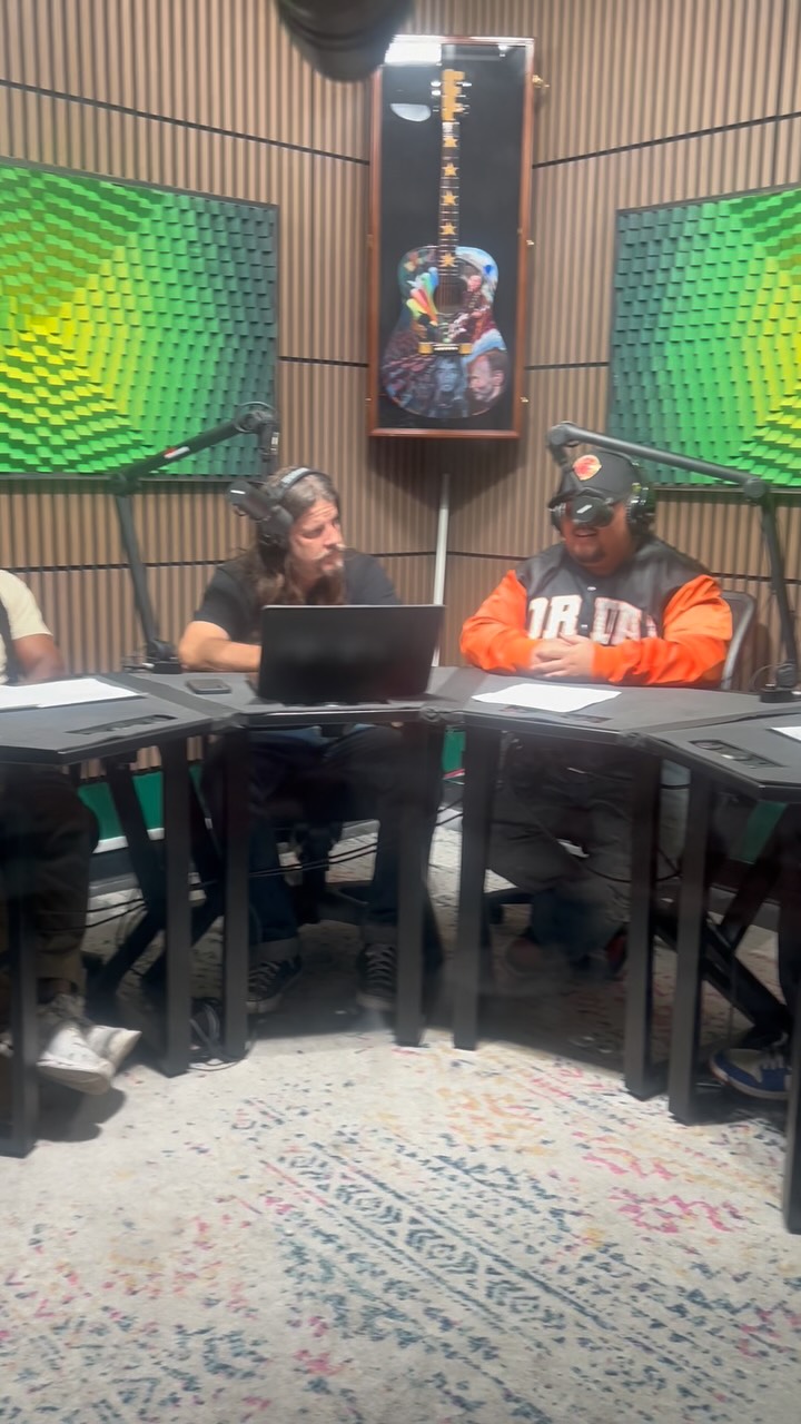 JGD Open Doors Podcast is officially in session! 🎙️
.
.
#podcast #podcaststudio #podcastshow #podcastproduction