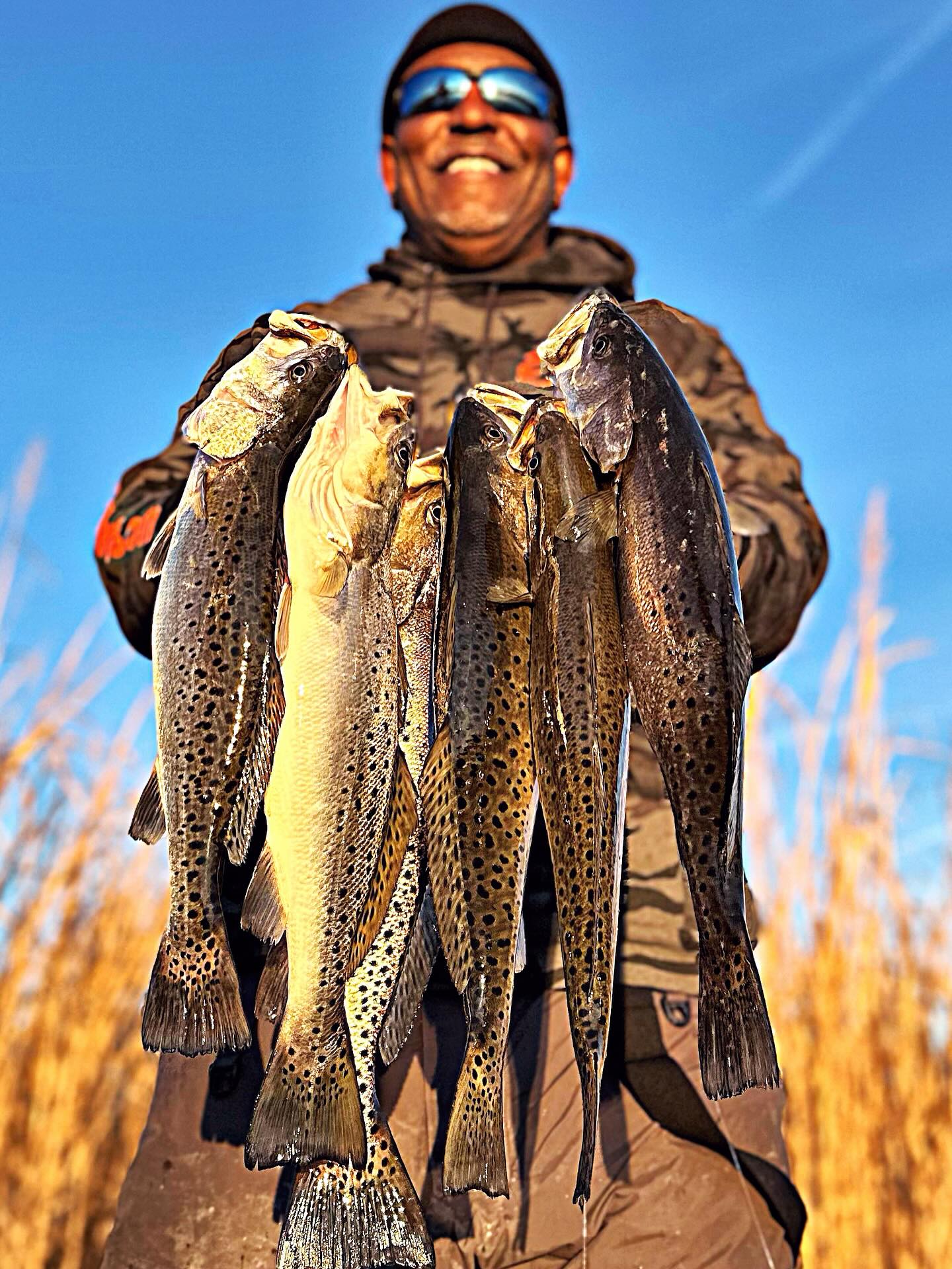Trout Tuesday! We had another day filled with action, the bite really picked up for us as the temps climbed. We released several big fish today and caught plenty of keeper size fish. I enjoyed it man, see you next week! I had a cancellation for tomorrow if anyone wants in, hate to mention it but with next week’s forecast it could be your last chance to keep some trout. #inshorefishing #speckledtrout #winterfishing