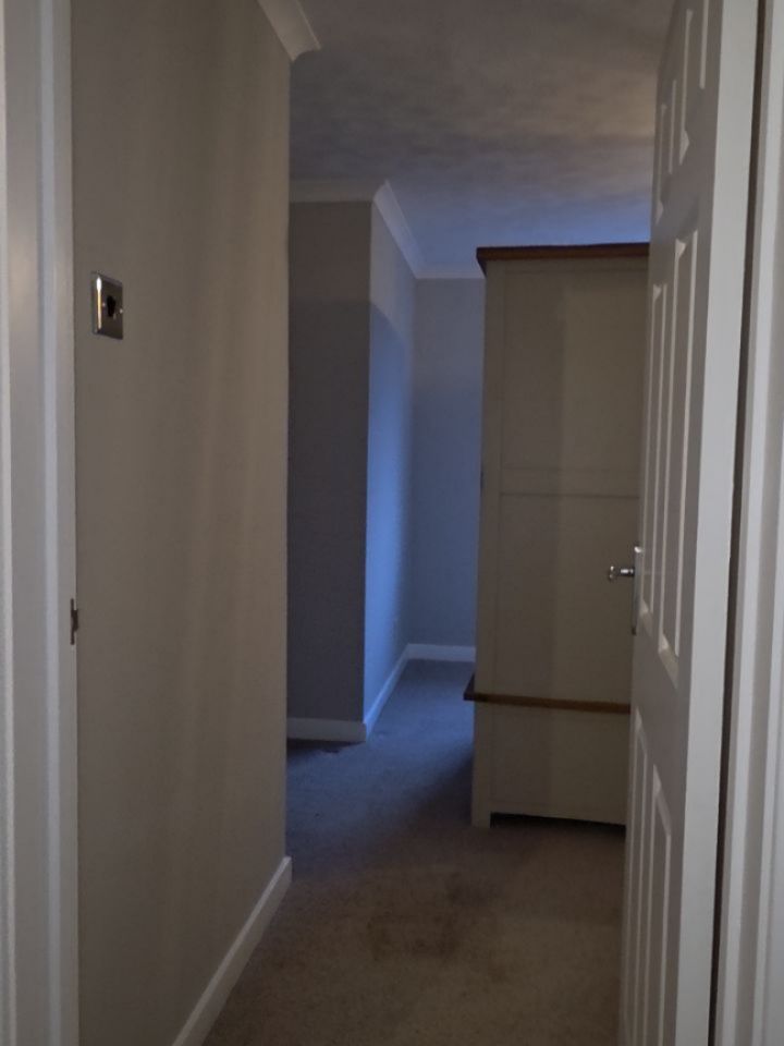 Hello all Happy new year..
We hope you enjoy the decorating job on Jenny and Ricks main bedroom ..a pleasure to work for thses guys..
Perfection in our name, Perfection is our aim..
#decorating #decoratingessex #decoratingrochford