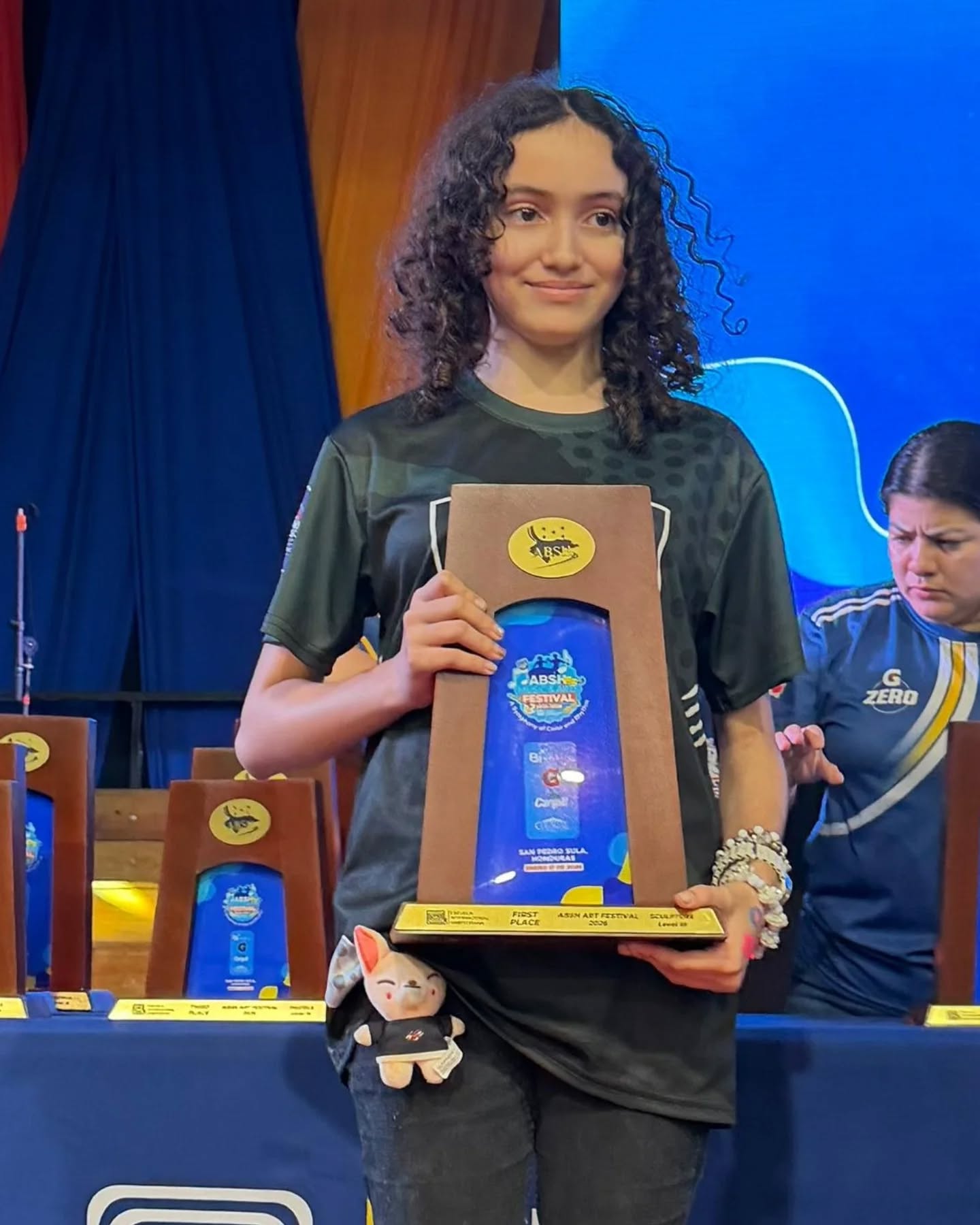 Celebrating creativity, dedication, and so much talent!
We are incredibly proud of all our students who participated in the ABSH Art Festival, showcasing their passion, effort, and unique artistic voices.
Congratulations to our winners: Ivanna for 1st place in Sculpture Level III, Óscar for 2nd place in Photography Level V, and Valentina for 3rd place in Photography Level IV—what an amazing achievement!
A special thank you to Ms. Marisela, our fabulous art teacher, for guiding and supporting each student with care and creativity in every art piece. Your dedication makes all the difference. ✨