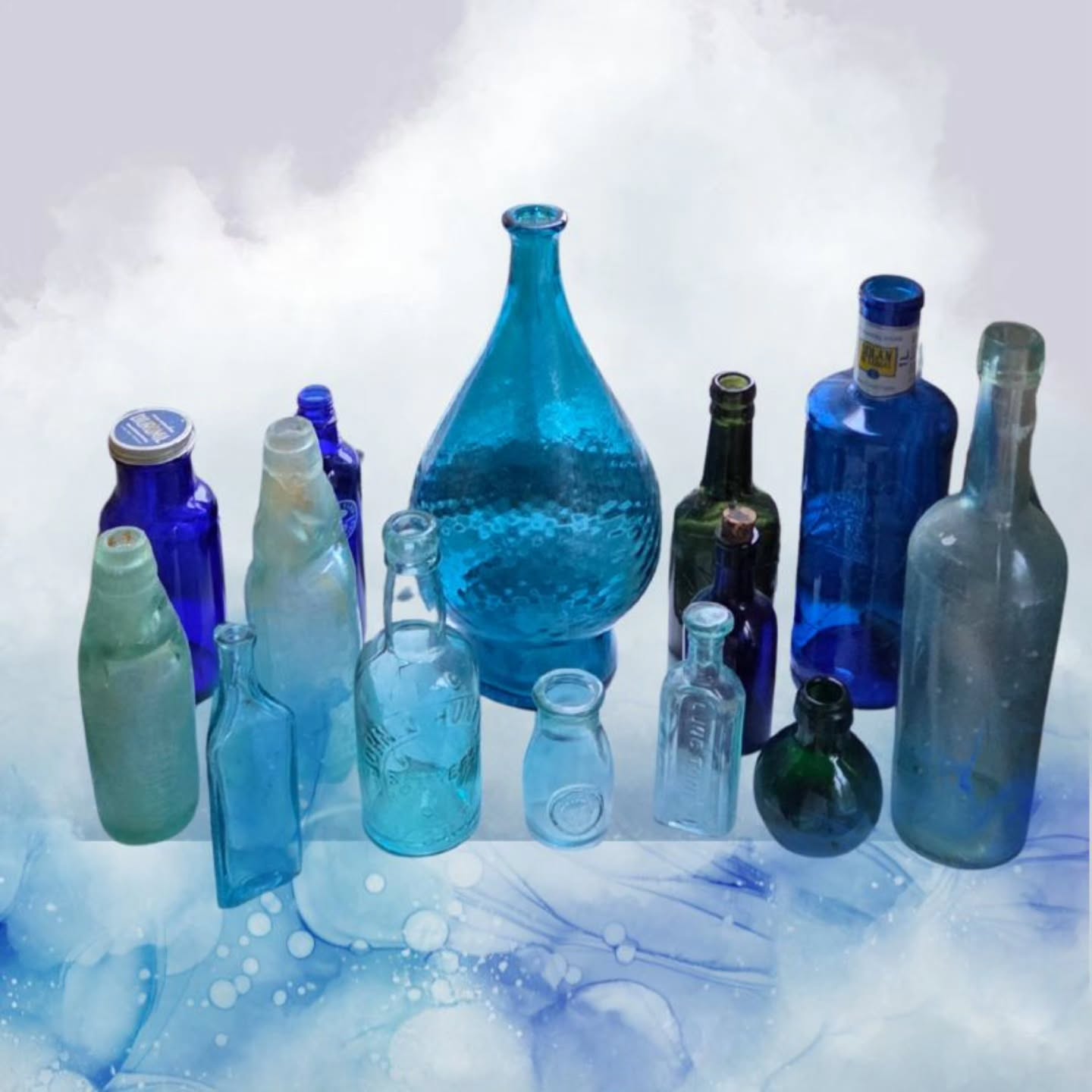 Ways to use #antiqueandvintage glass bottles to create #homedecor #objetdart #stufftoyouandme