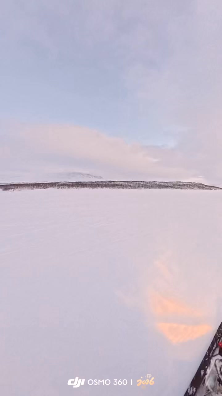 This morning we were up and out still in pitch black, still in Finland.
This time out on a 30km snow mobile journey over the frozen lake to the Three-Country Cairn. Where Sweden, Norway and Finland all meet.
An amazing experience!
@photographin_uk
@kilpissafarit
#ImACameraGuyNow
#OneMistakeAtATime
#Finland
#Lapland
#SnowmobileAdventure
#FrozenLakes
#ThreeCountryCairn
#ArcticTravel
#NordicWinter
#TravelMoments