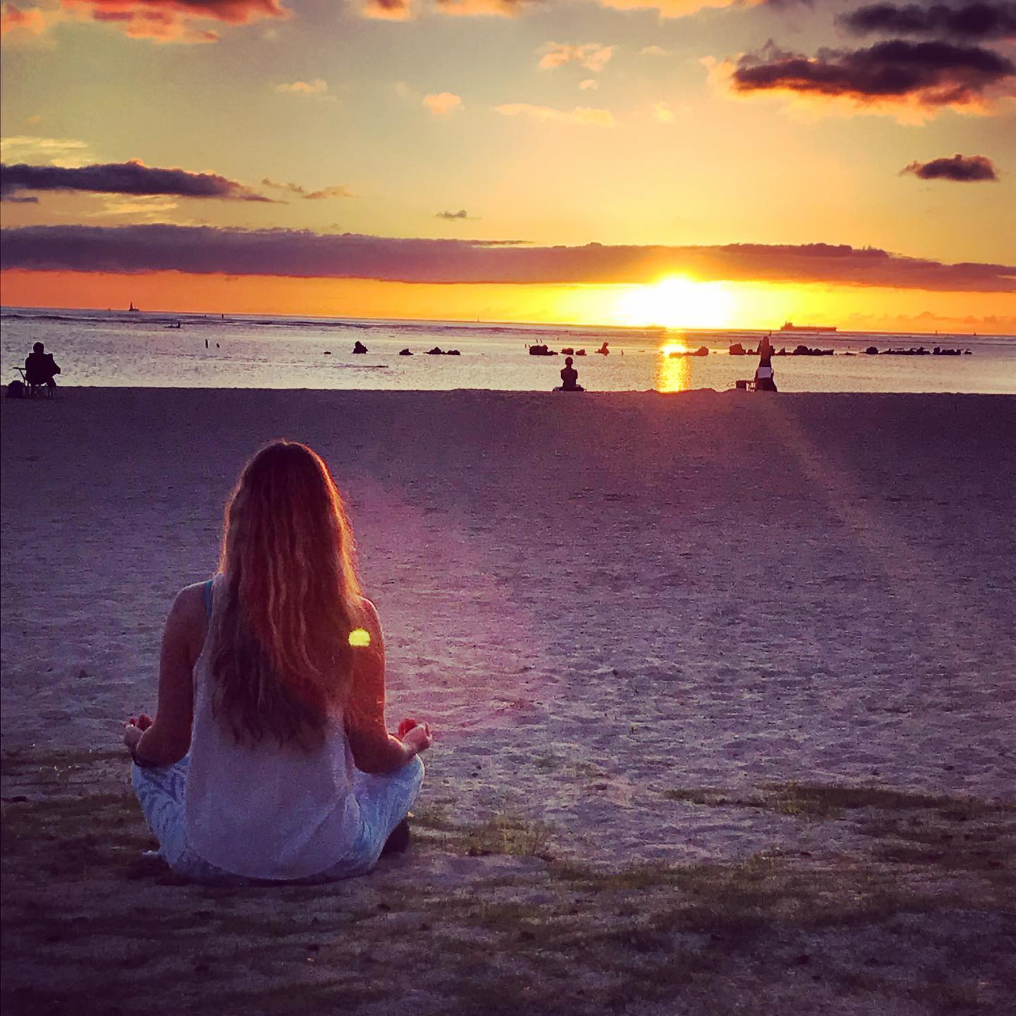 🌑N E W M O O N🌑
-
Things seem to be moving in waves, recently.
-
Highs and lows. Excitement and frustration. Clarity and uncertainty. Calm and overwhelm. Confidence and doubt.
-
With today’s new moon brings an awareness that all of these various pieces that create this wave-like movement are worth it. -
So we ride the wave. -
Without judgment. -
Loosening the grip.
-
Witnessing the transformation.
-
You are not alone. May we all ride this wave together as the new moon’s energy shows its intensity.
-
Trust the process. Embrace the chaos. Ride the wave. -
Thanks @the_moondeck for your moon wisdom.✨
-
#newmoon #novembernewmoon2019 #ridethewave #newmoonenergy #newmoonrising #sukhasana #yogaoffthemat #yogaeveryday #yogaeverywhere #yogaonthebeach