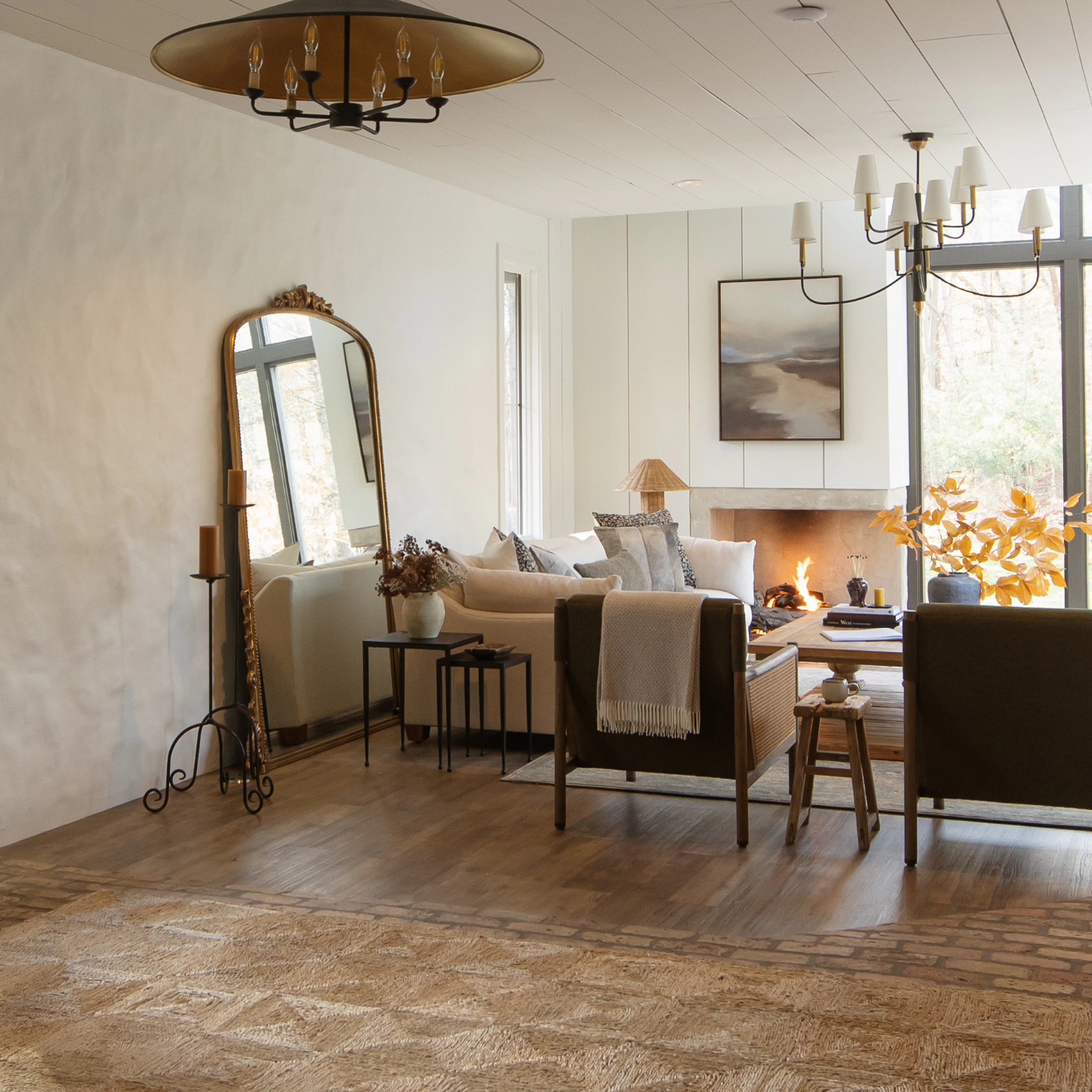 When we met our clients, they had no furniture in this space. We removed some floating beams that made this room feel akward, chose fresh paint for the walls and windows, swapped out all of the lighting, replaced interior doors, and completely furnished and styled the space. It is still one of my favorite rooms to date. Love when we have the chance to design and style down to the last candle and coffee table book.
Design @cassieklassenhome
Photos @katieskinner.interiors
Construction @danbrentana
Art @laurenfuhrdesign.co
Vintage @brassmoonvintage & @bellwethervintageshop
#westmichiganinteriordesigner
#nortonshoresinteriordesign
#muskegoninteriordesigner
#theinteriorcollective