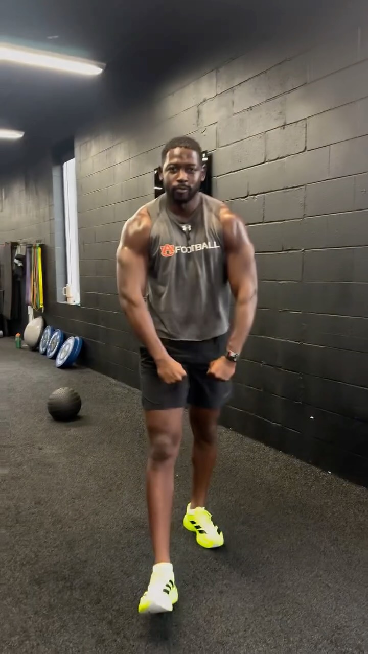 Nothing like a Saturday class coached by @briggs_dad to kick off the weekend🔥💪😮💨