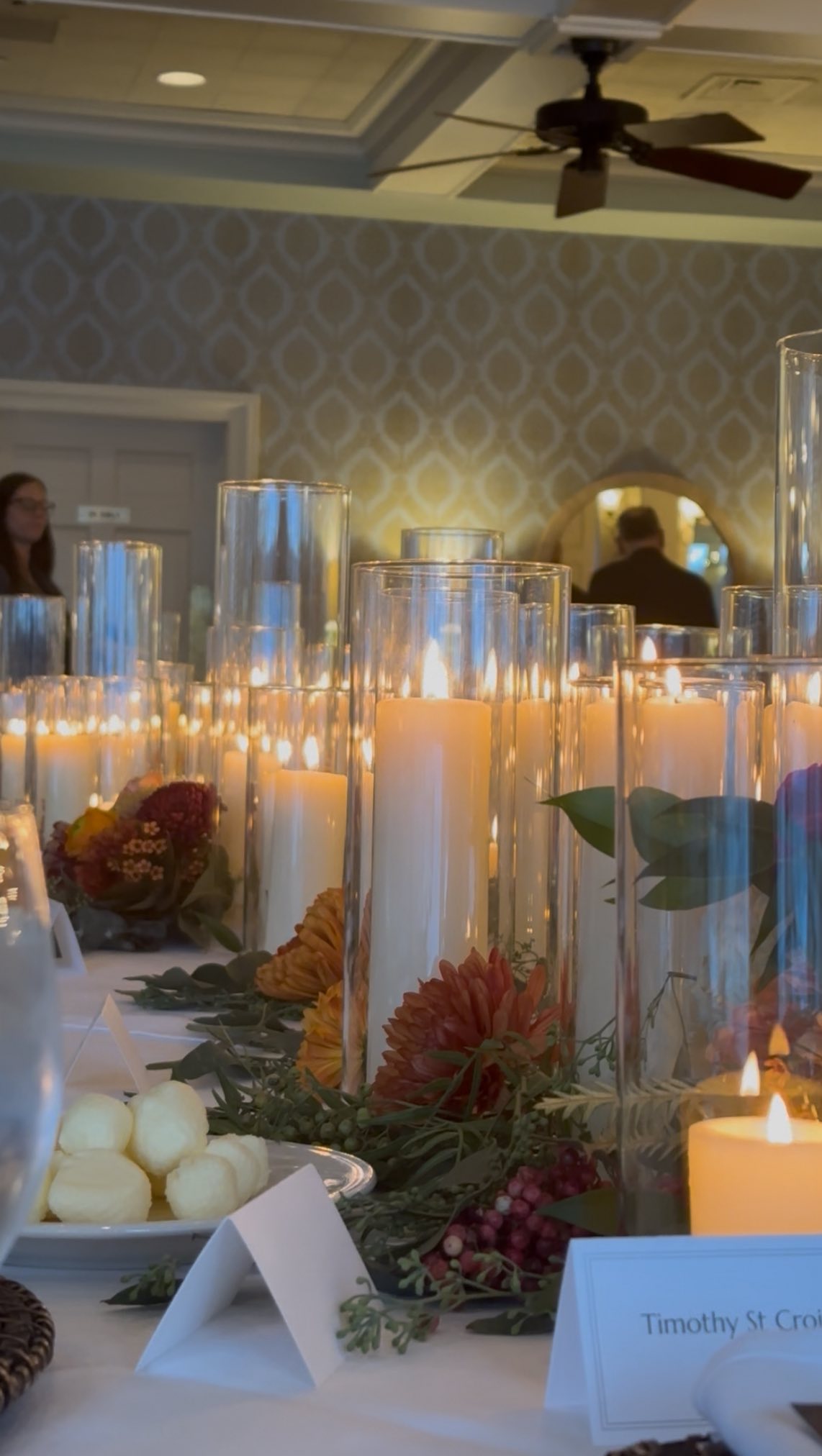 Speeches & dances have always been some of my favorite parts of weddings. It’s an opportunity to learn more about the couple of the hour & their relationship with their parents 🥹🎤🥂
#thesocialriotevents #wedding #bride #fatherofthebride #upstateny
