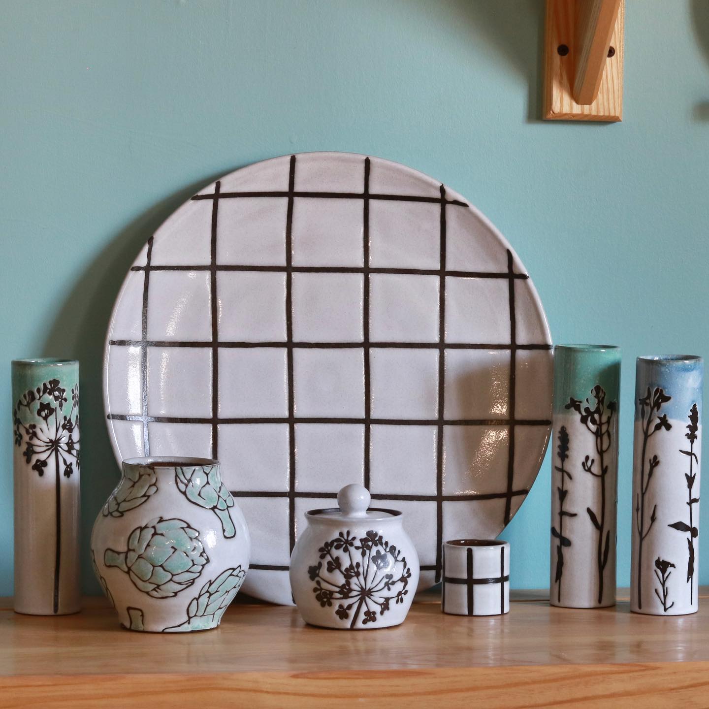 🌻The show season starts Motherday weekend in Rochester. Come visit the Lilac Festival to check out new prints like Artichoke, Alluim and wildflower🌻 #pottery #ceramics #flowervase #ceramicdesign #potterylove