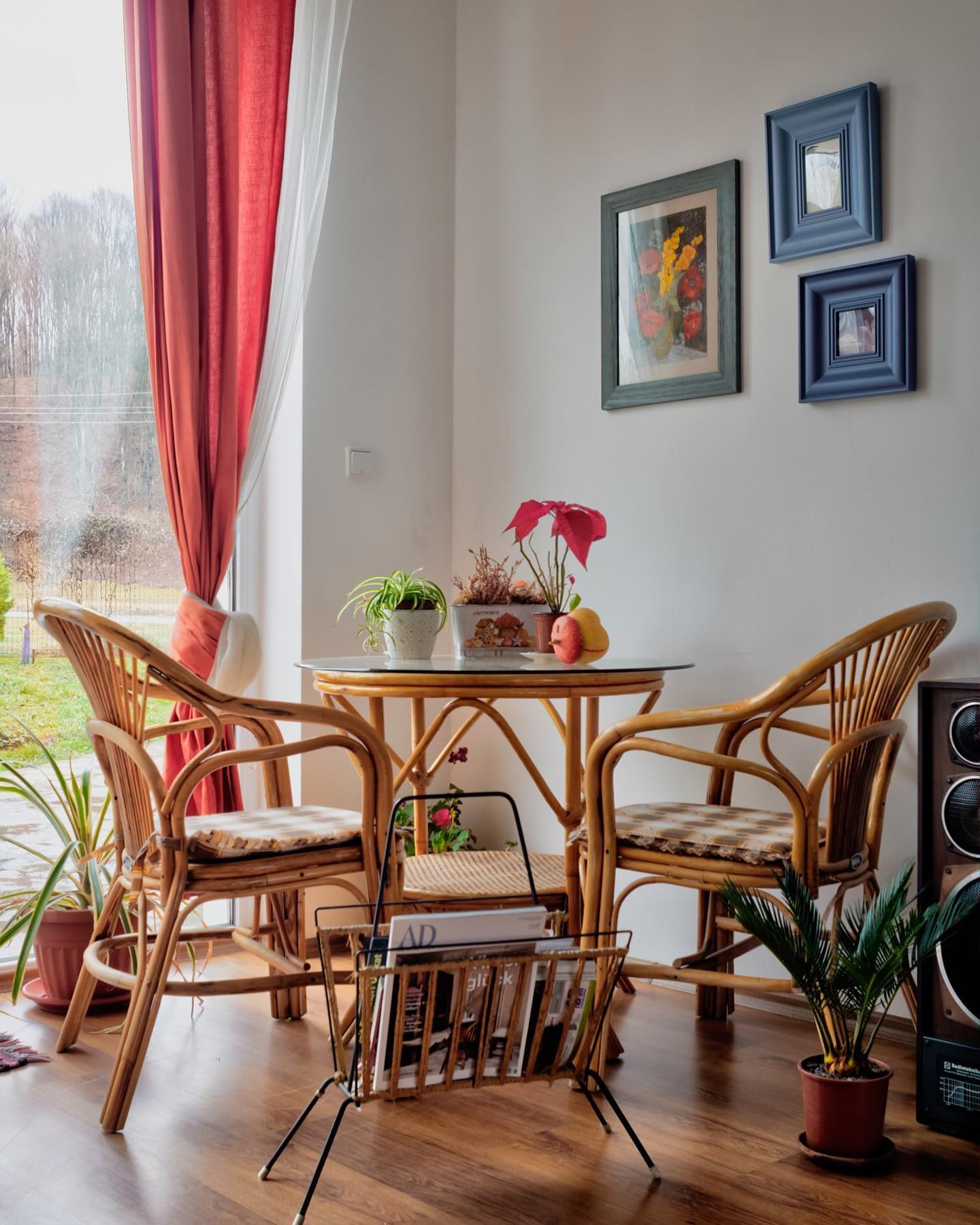 🍂 ☀️ .
.
.
#cozy #interior #mountain #villa