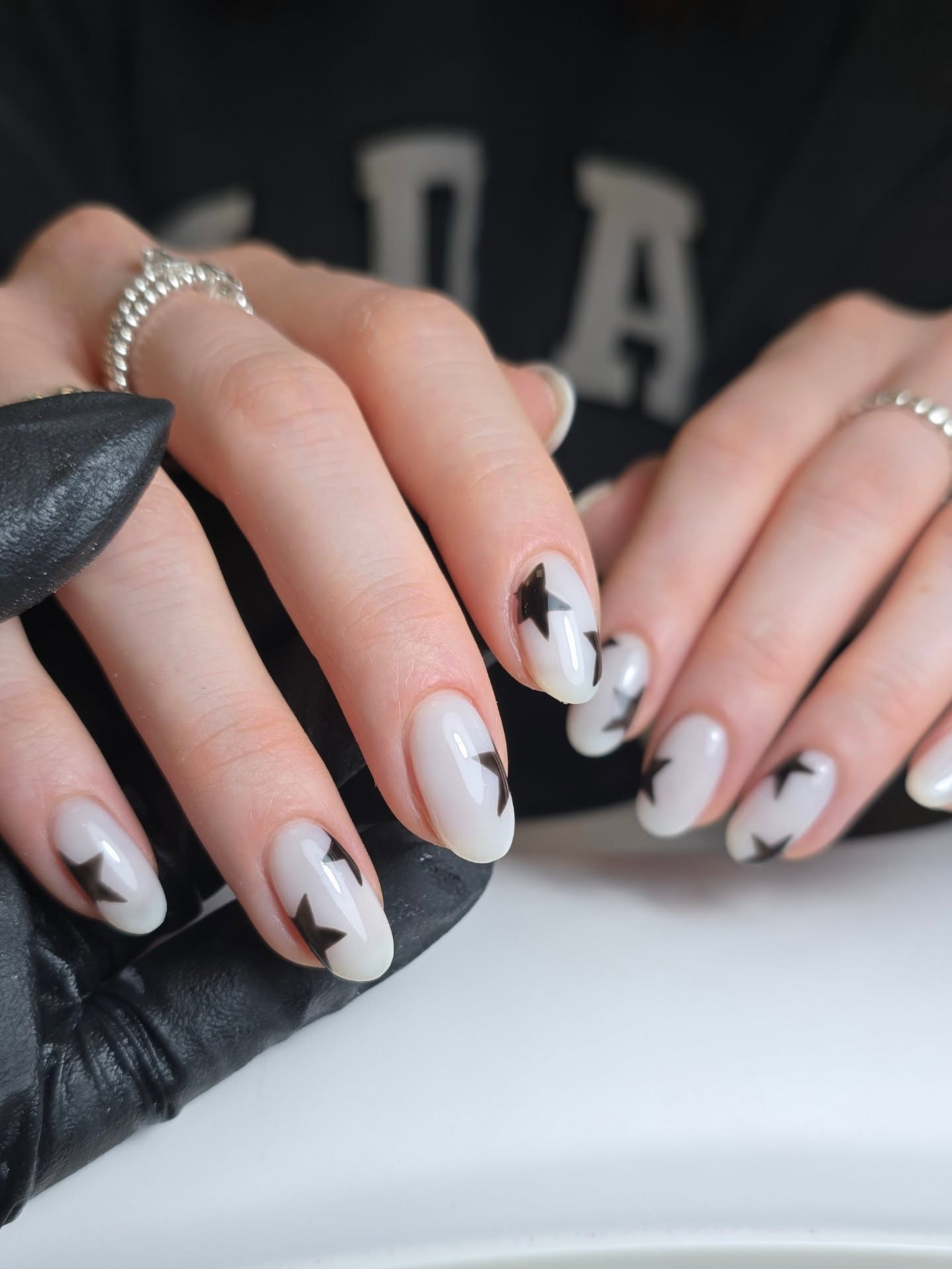 ⭐️🖤
@nailsbycodiex Milky White Builder
@homeofnailart Black Detail Paint
Fancy booking in?
I have 1 appointment next Wednesday at 12.30pm.
📲 Tap the link in my bio to book online.
#starnails #buildergel