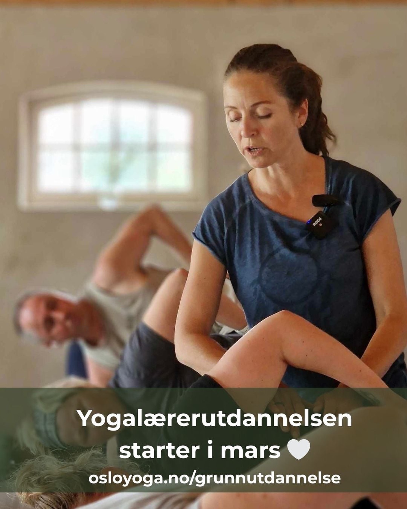 Yogalærerutdannelsen hos oss starter i mars. 🤗 Bli med og fordyp deg i yoga! Ta del i et fellesskap og miljø som gir seg støtte når du utvikler deg videre som yogautøver og lærer å dele yoga med andre.🙆♀️
Du lærer
🍃yogastillinger og sekvenser
🍃hvordan lage yogatimer og kurs
🍃instruksjon, stemmebruk og pedagogikk
🍃anatomi og skadeforebygging
🍃om hjernen og smertehåndtering
🍃om nervesystemet og stressreduksjon
🍃pusteøvelser og meditasjon
🍃yogafilosofi, sanskrit og chanting
🍃yogaens historie og hvordan yoga kan anvendes
Søk på plass i dag!🧘🏻♀️
Les mer: www.osloyoga.no/grunnutdannelse