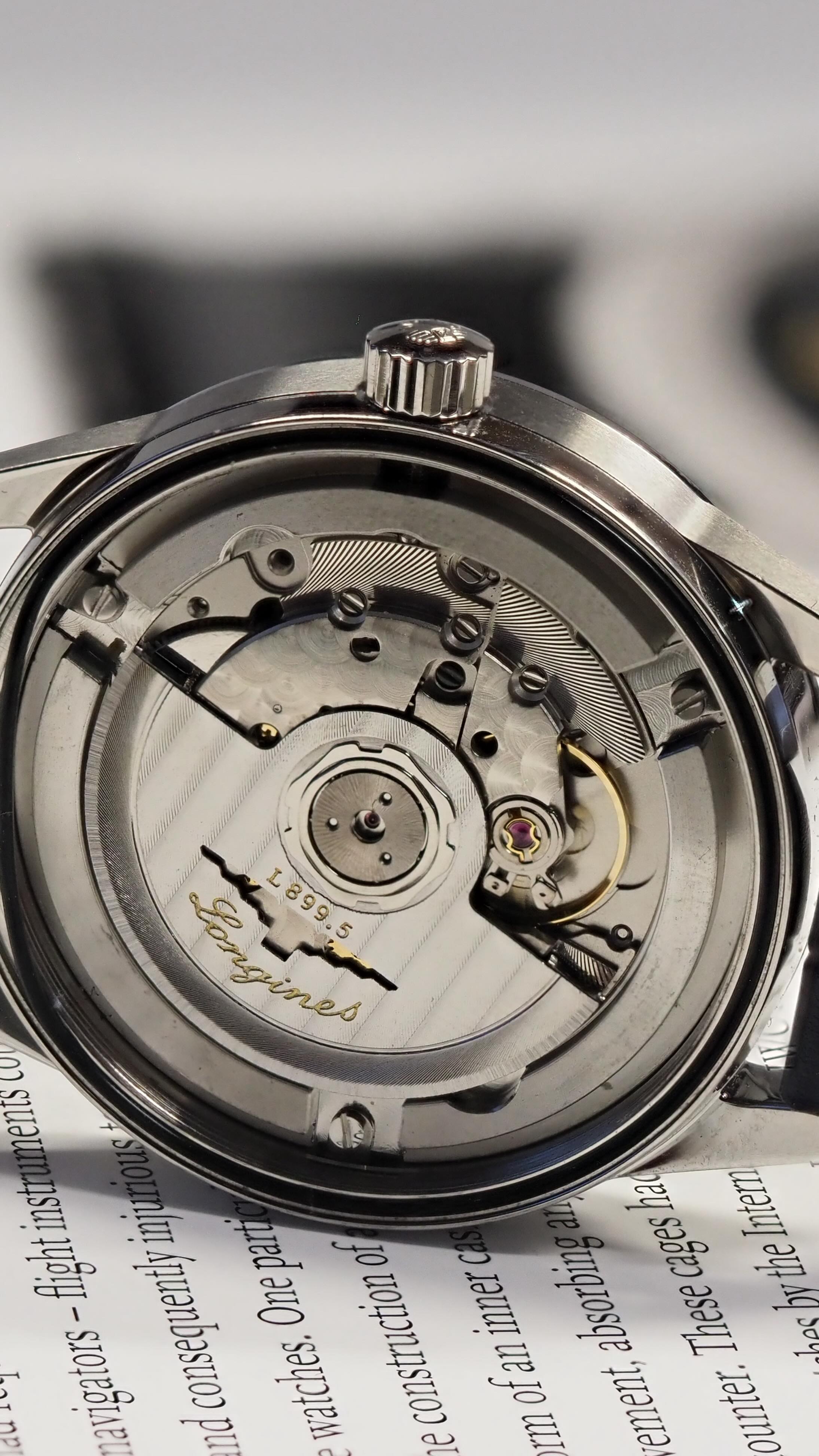 It’s genuinely getting scary, because at this level of finishing, there’s almost nothing that immediately gives it away. When you open the watch, nothing looks careless or off, even the signature on the back holds up, and when you compare it to images online it still doesn’t scream fake.
What leaves me speechless is seeing this level of execution on a watch that costs a few hundred dollars. That’s when you realize how close replicas are getting, and how careful you actually have to be, even when you think you know what you’re looking at.
#watchcollector #watchcommunity #horology #luxurywatches #watchoftheday #watchenthusiast #watchaddict #vintagewatches #mtl #watchcollecting