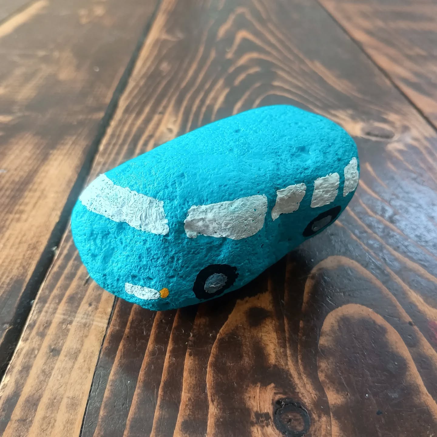 「しあわせの青いバス」
しあわせの青いバスで、みんながしあわせになりますように...