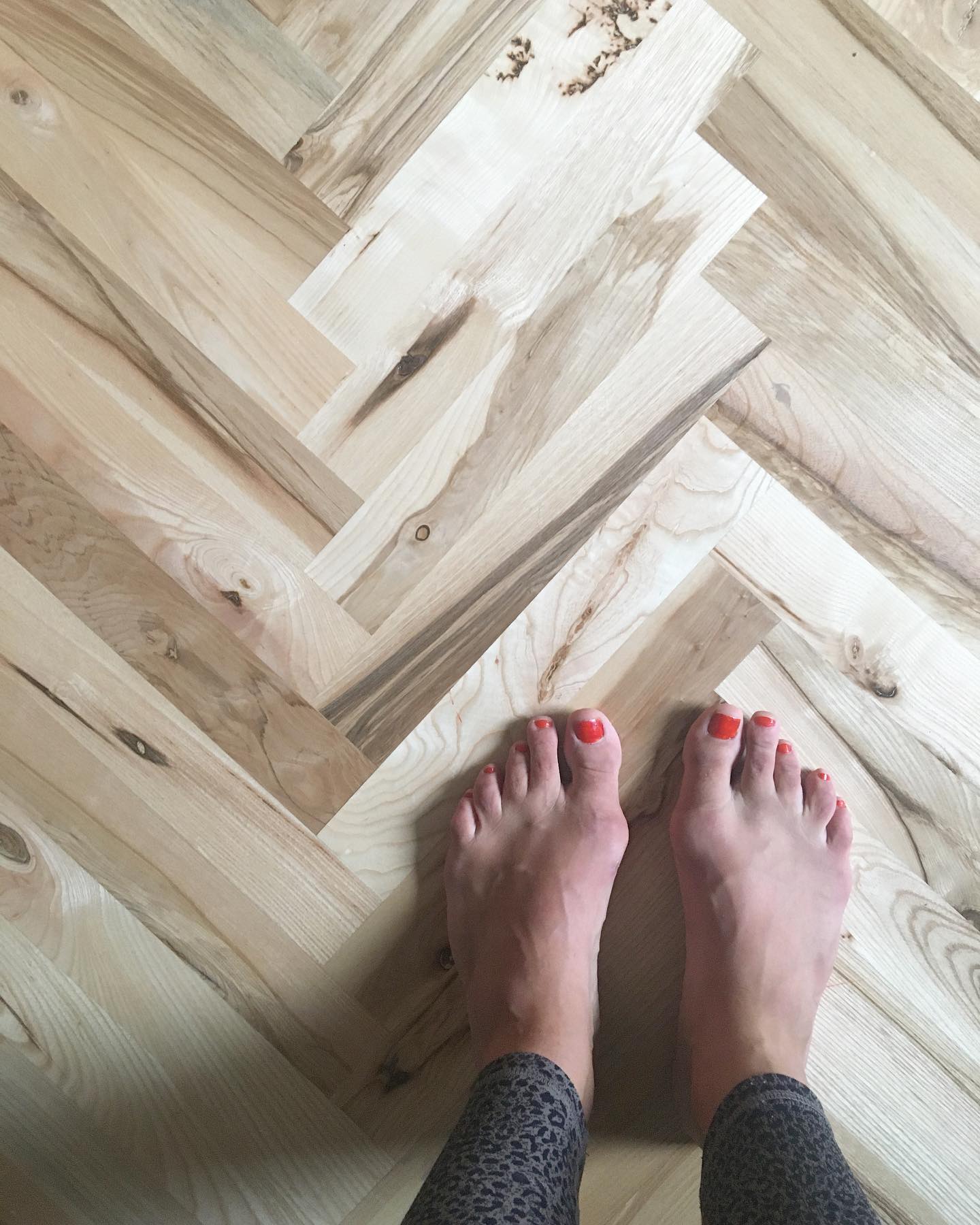 🦶🏼ONLINE FOOT WORKSHOP🦶🏼 Finding the spring in your step as we get back out into the wider world. Learn about the function of the feet, and how it’s not just your feet you’ll be working 🍑
MONDAY 29th JUNE - 1730-1900 - because anything more than that on zoom is too much 🤪
DM for further details *This workshop will have a different focus from those Cat has run in the past
We’ve been working behind the scenes to bring you the first of our ONLINE workshops. If you can’t make the date of the workshop you’d like to attend they’ll be available to purchase and watch at a later date on our website (more to come on this shortly)