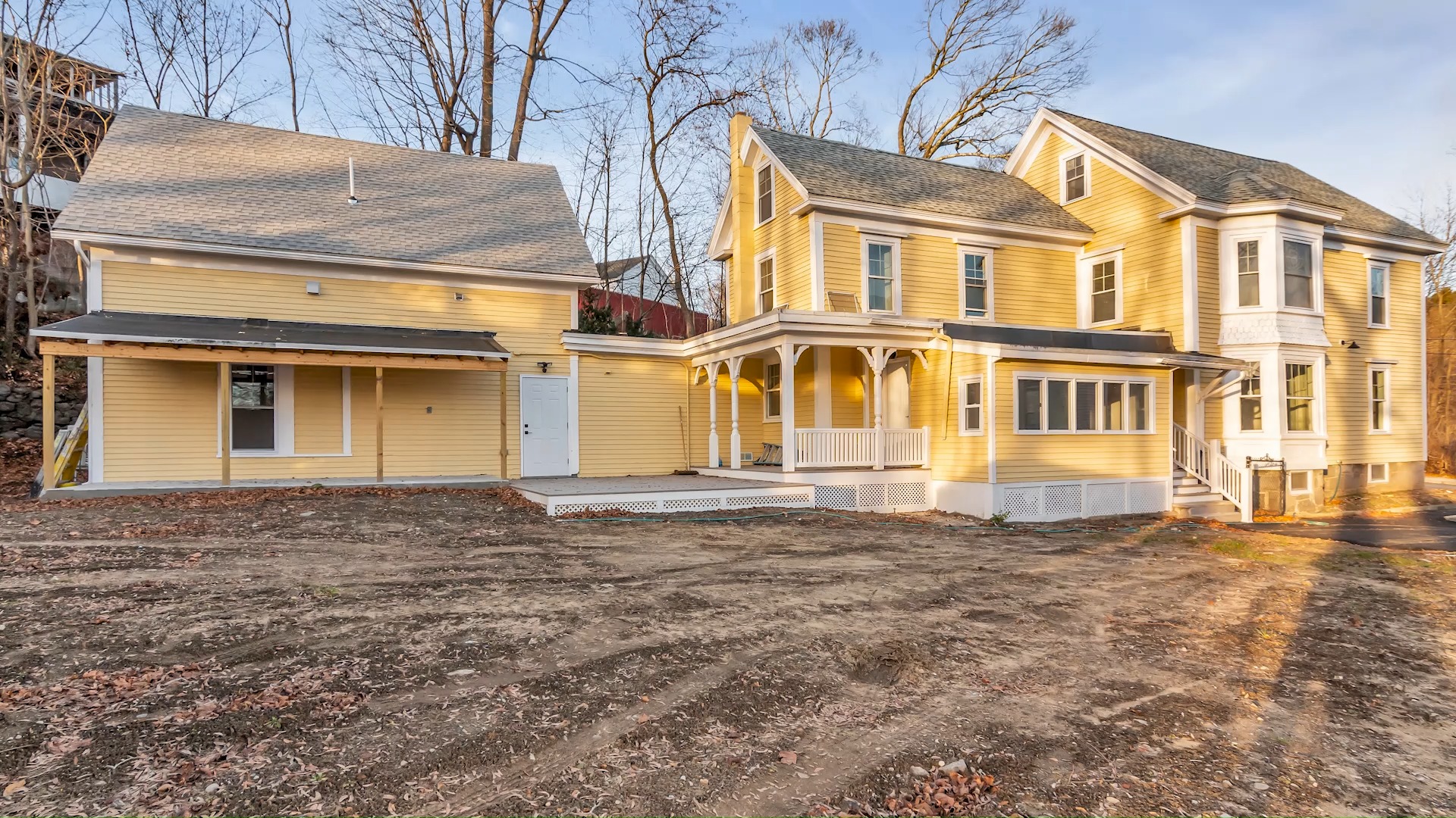 ๐36 Park St.
๐ก 6-BR main home + a separate 2-BR apartment! Perfect for family or rental income. Fully renovated in a prime Methuen location.
#MethuenRealEstate #IncomeProperty #ADU